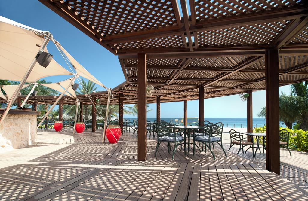 Baywatch Pool, Beach Bar