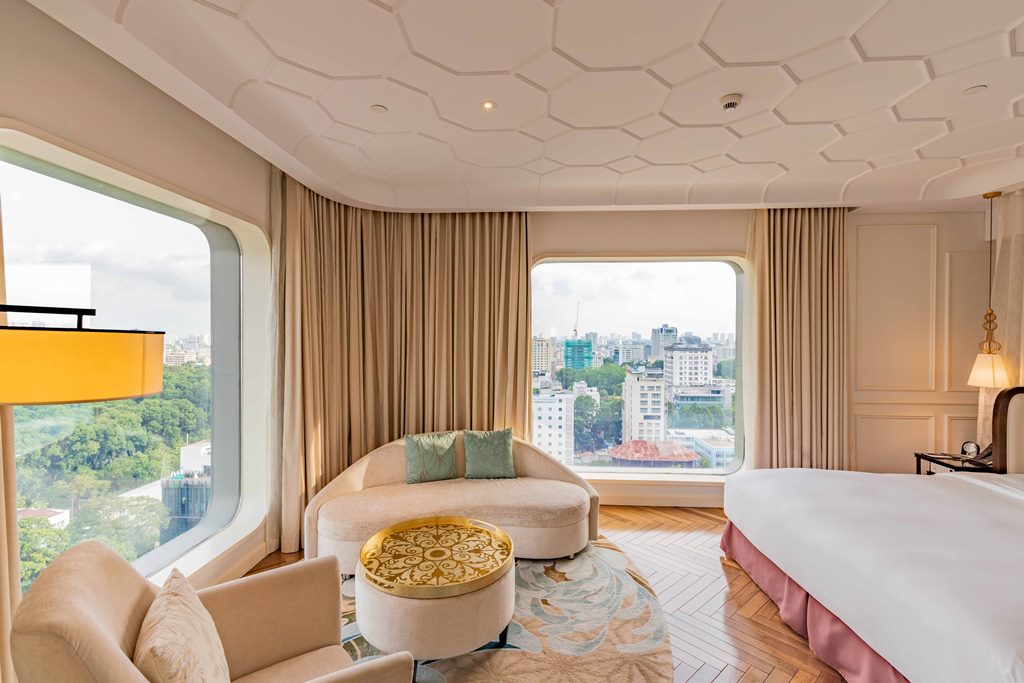 EXECUTIVE STUDIO SUITE