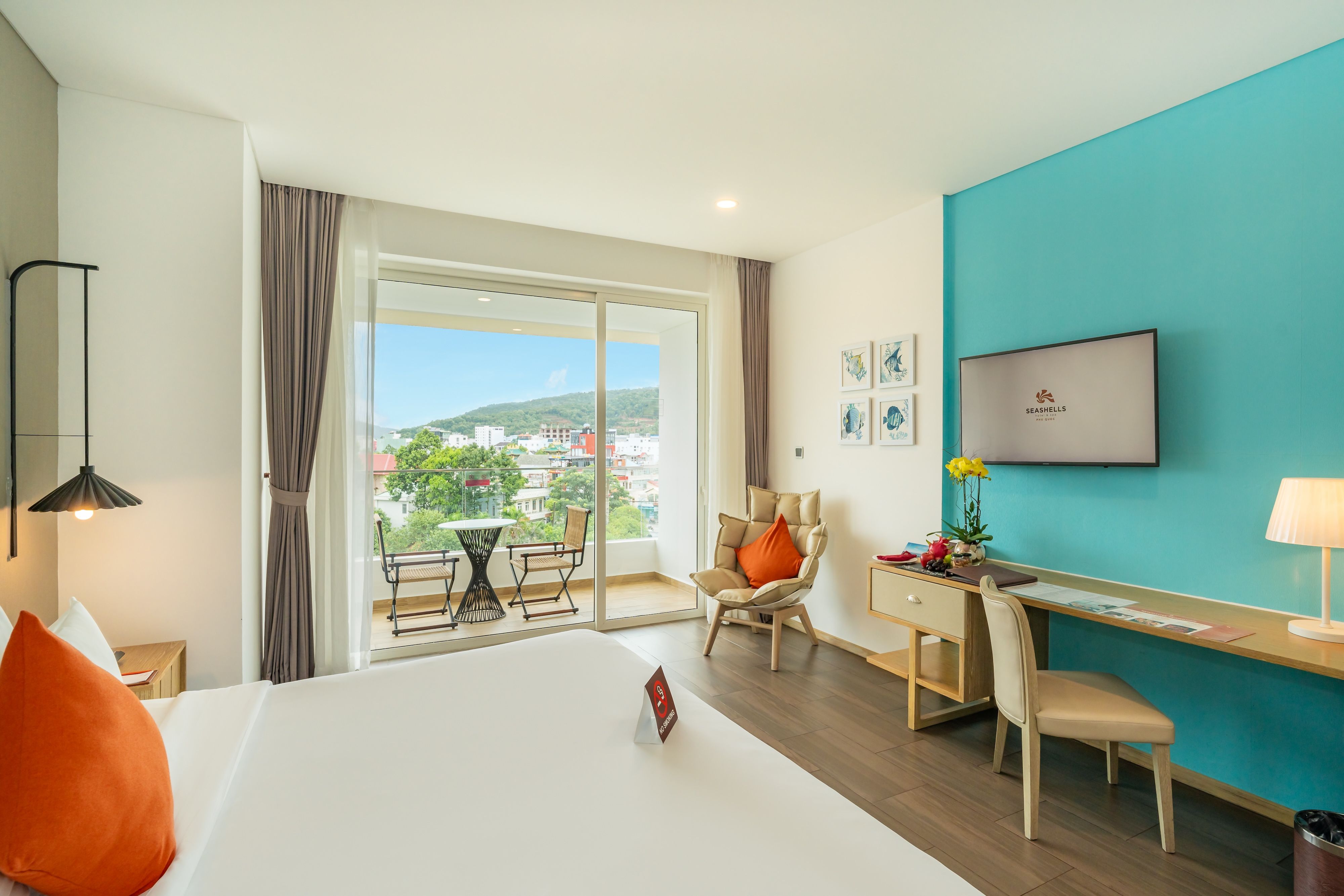 PREMIUM CITYVIEW ROOM BALCONY