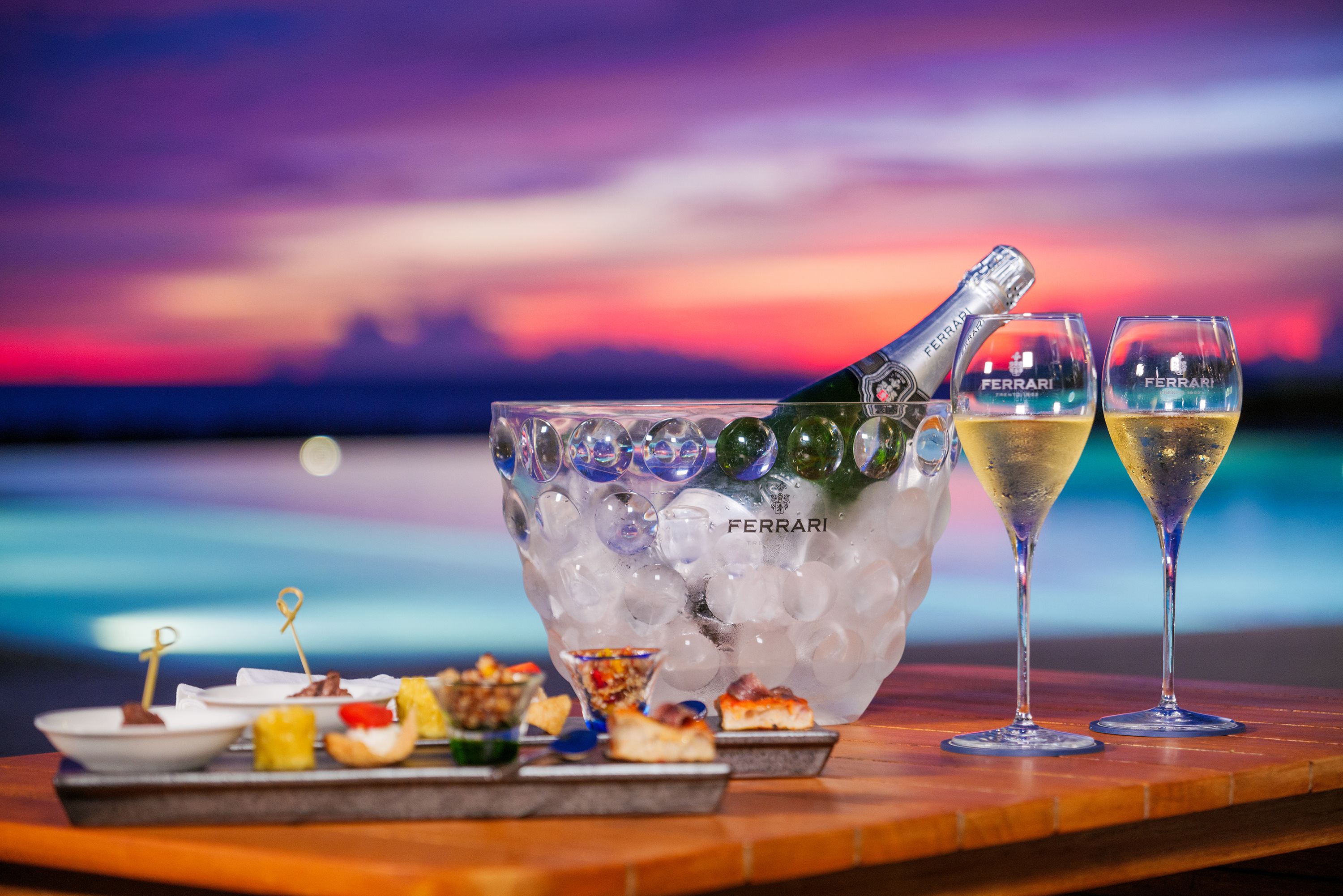 Pool Bar