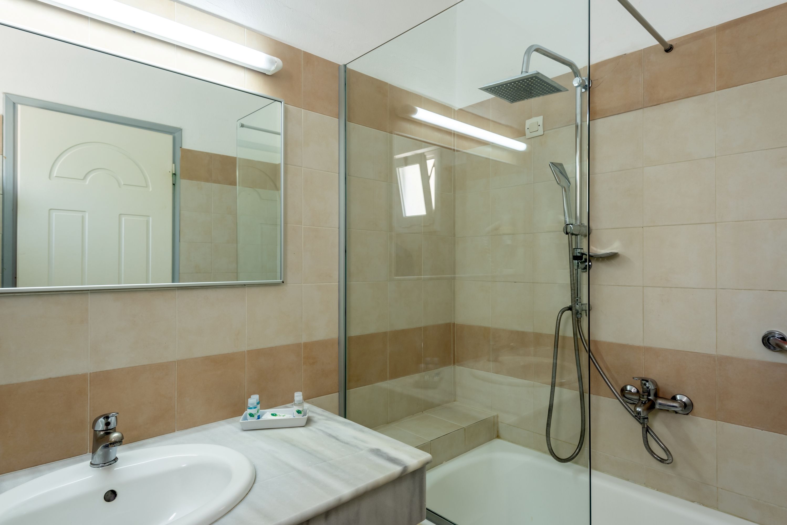 DOUBLE STANDARD ROOM