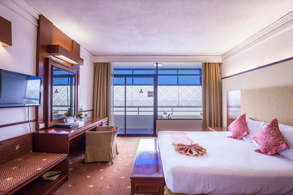 GRAND SUITE