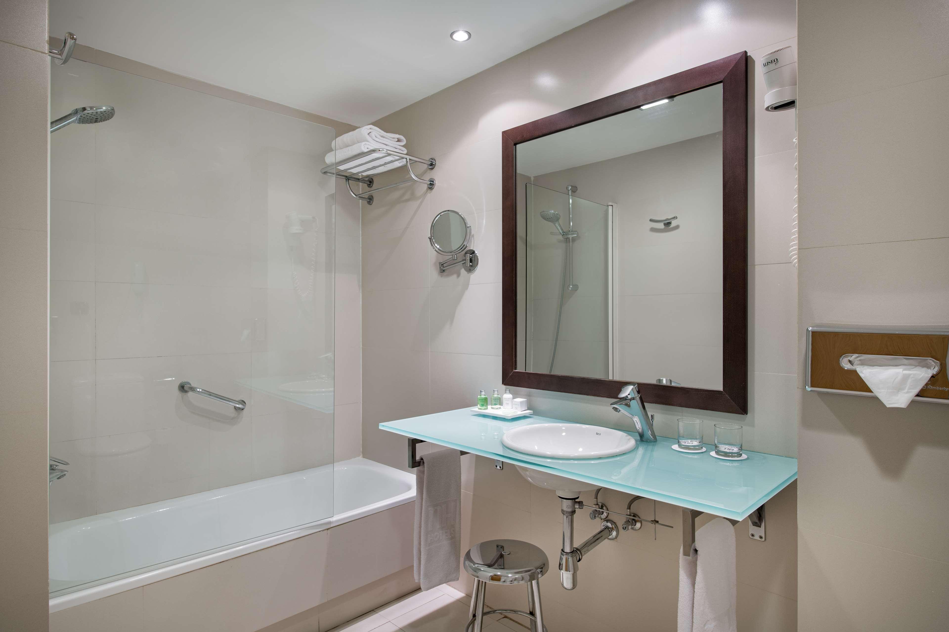 DOUBLE SINGLE USE SUPERIOR WITH TERRACE