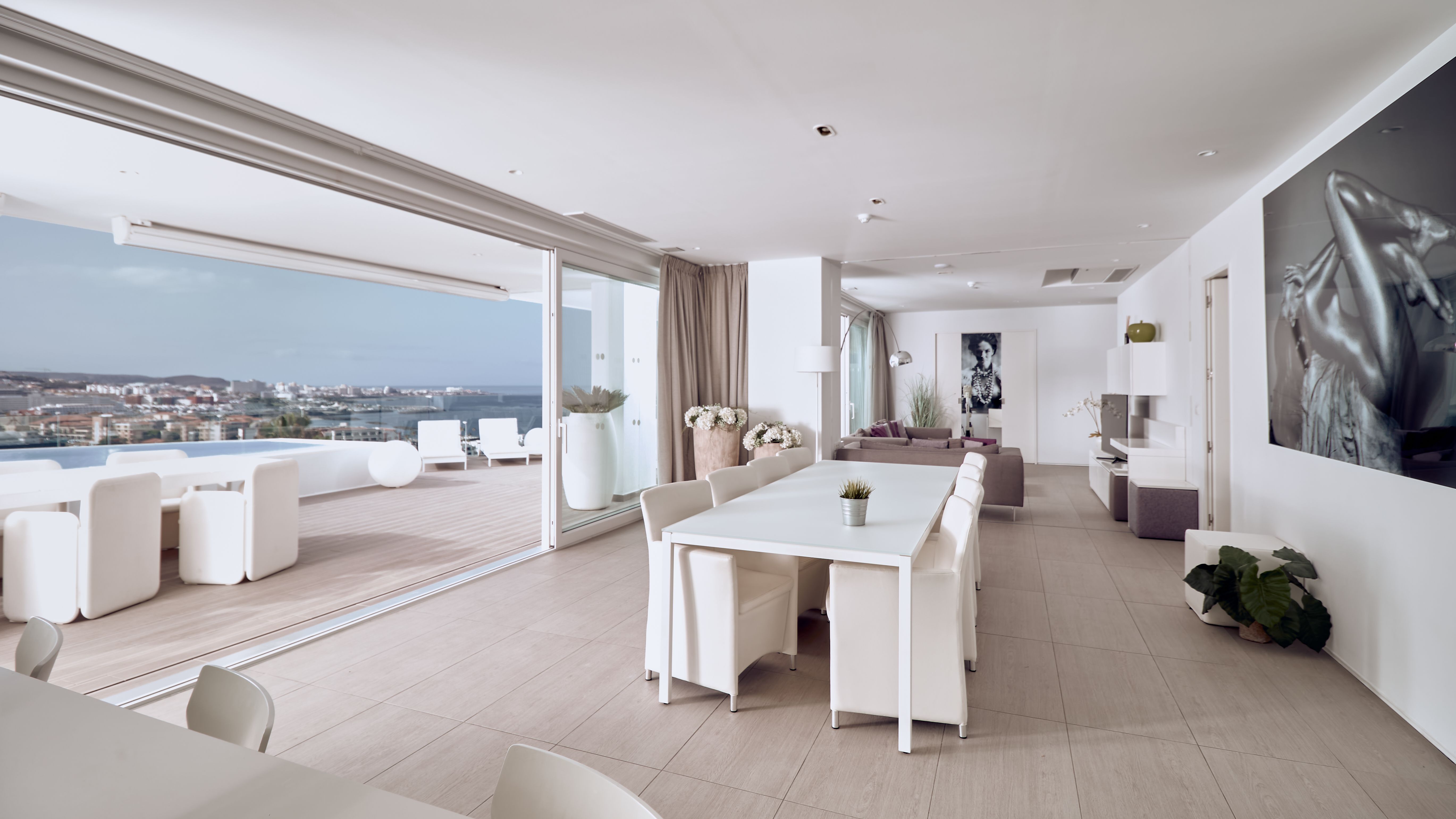3 BEDROOM SUITE WITH SEA VIEW JACUZZI AND PRIVATE POOL (INFINITY MAR)