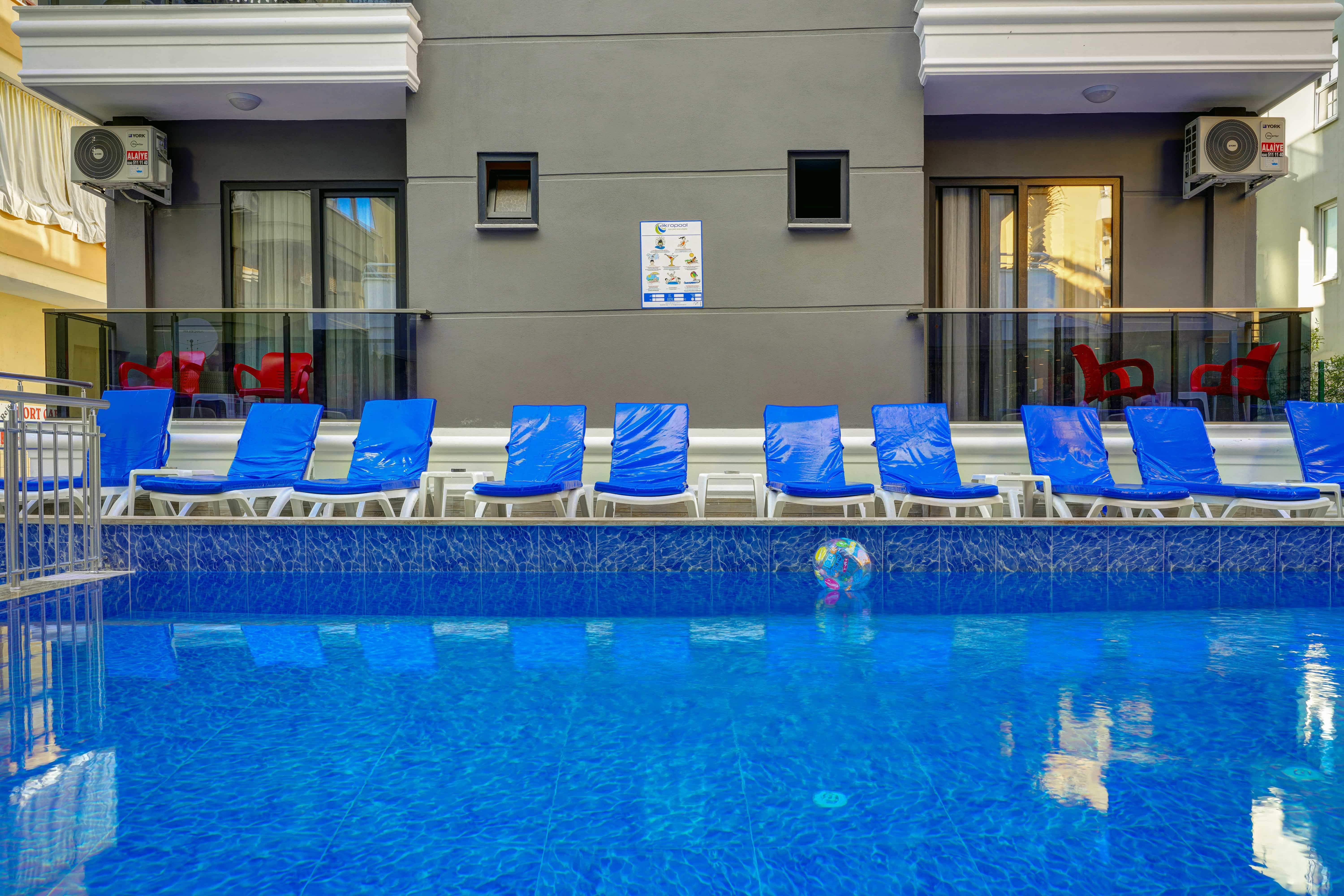 Piscina deschisă