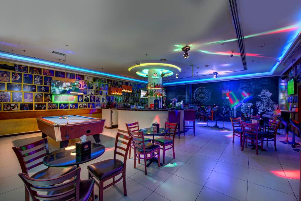 ORO Restaurant and Lounge 
