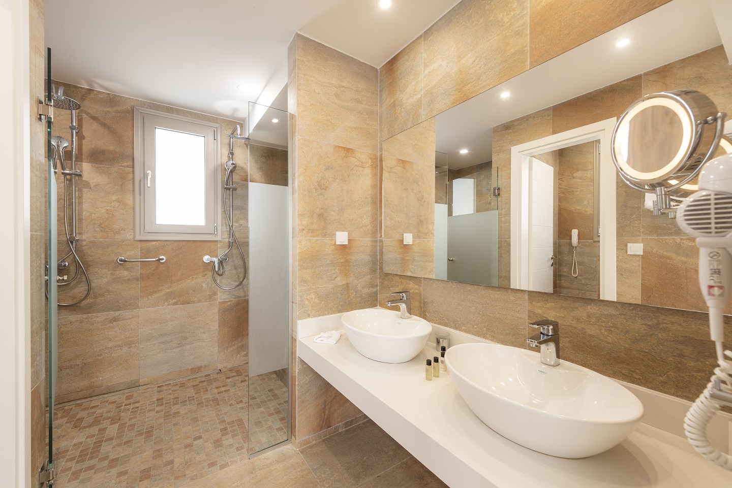 Junior Jacuzzi Suite sea view