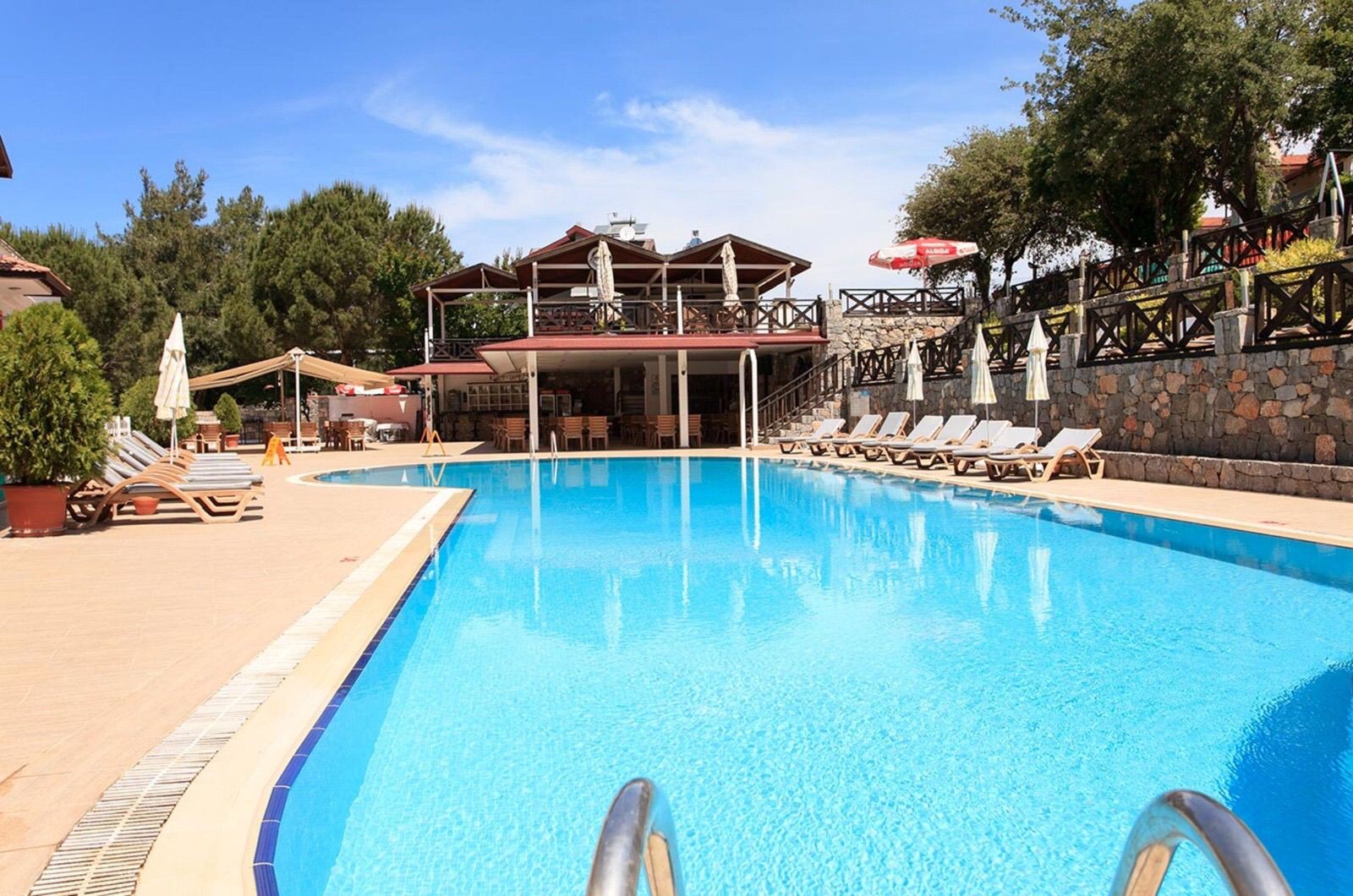 Piscina deschisă