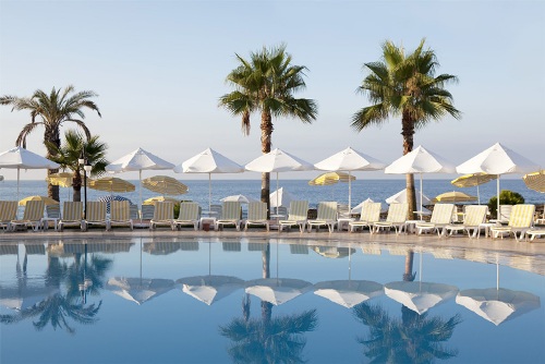 Hotel Incekum Beach Resort piscina.jpg