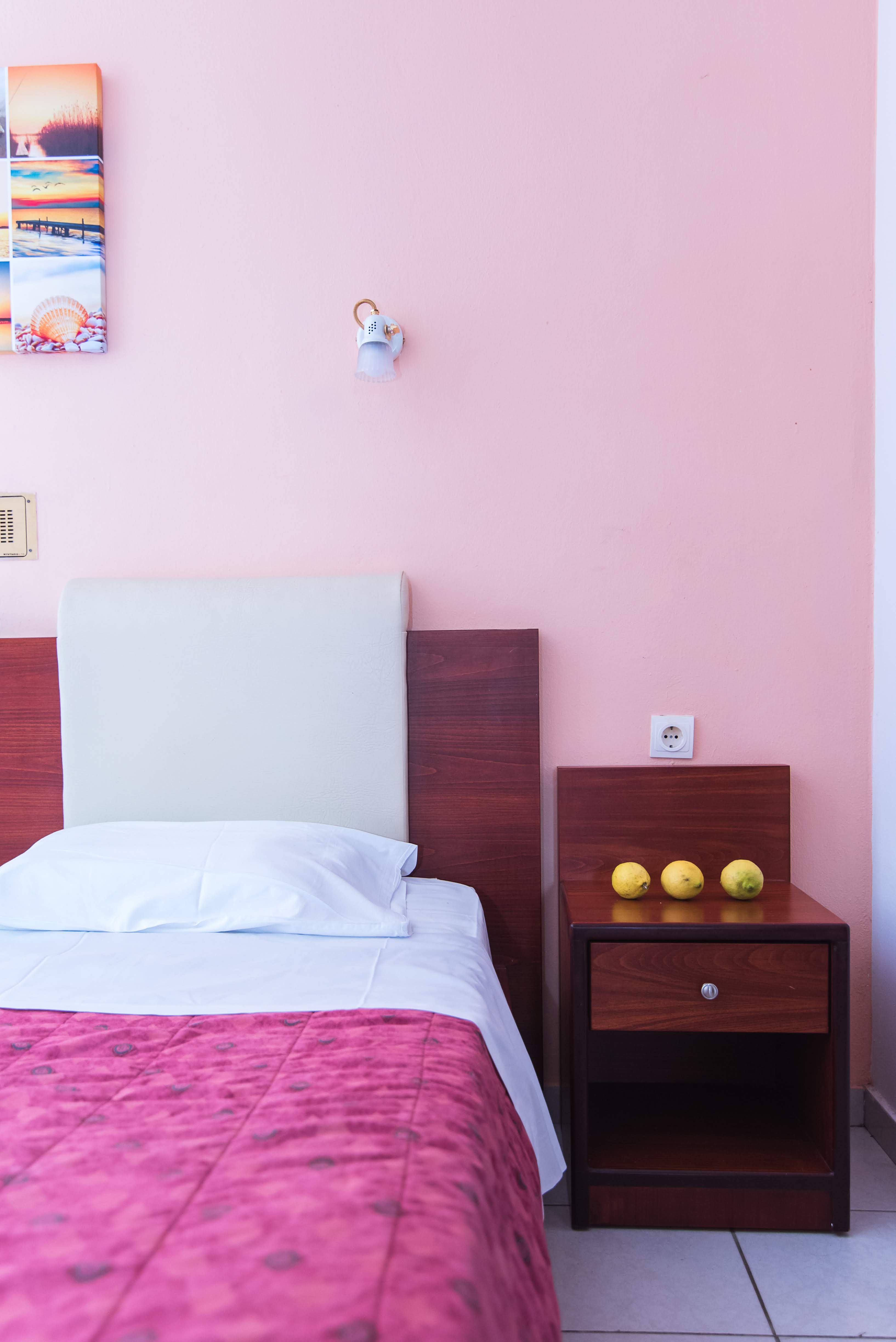 ONE BEDROOM APARTMENT GARDEN VIEW OR SIDE SEA VIEW 4 PAX