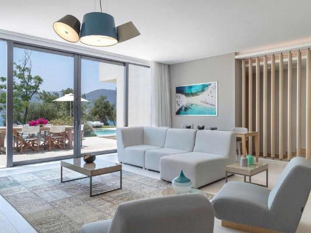 King Premium One Bedroom Suite with Pool