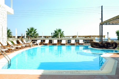 Hotel Possidi Paradise piscina.jpg