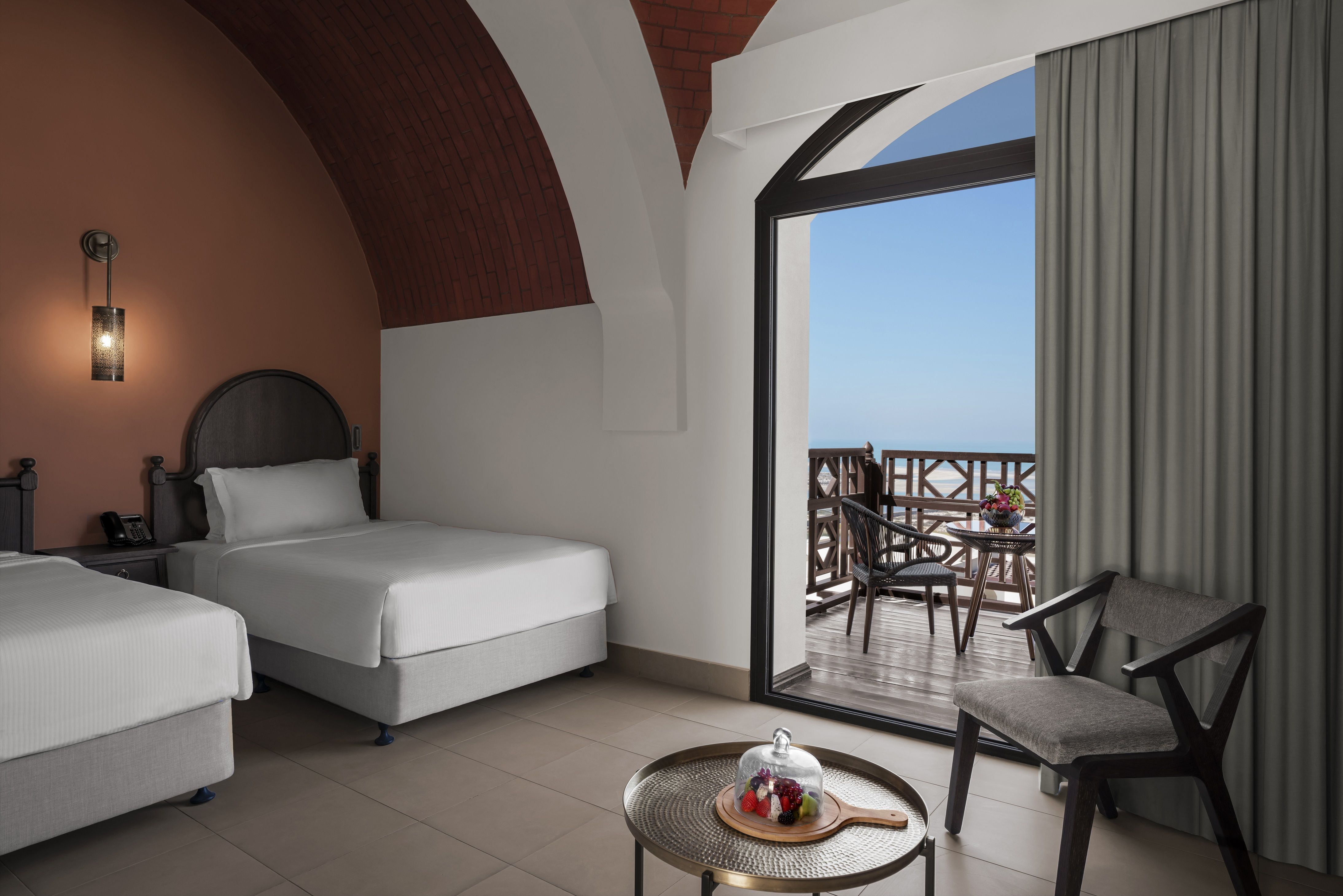 SEA VIEW ROOM KING OR TWIN 