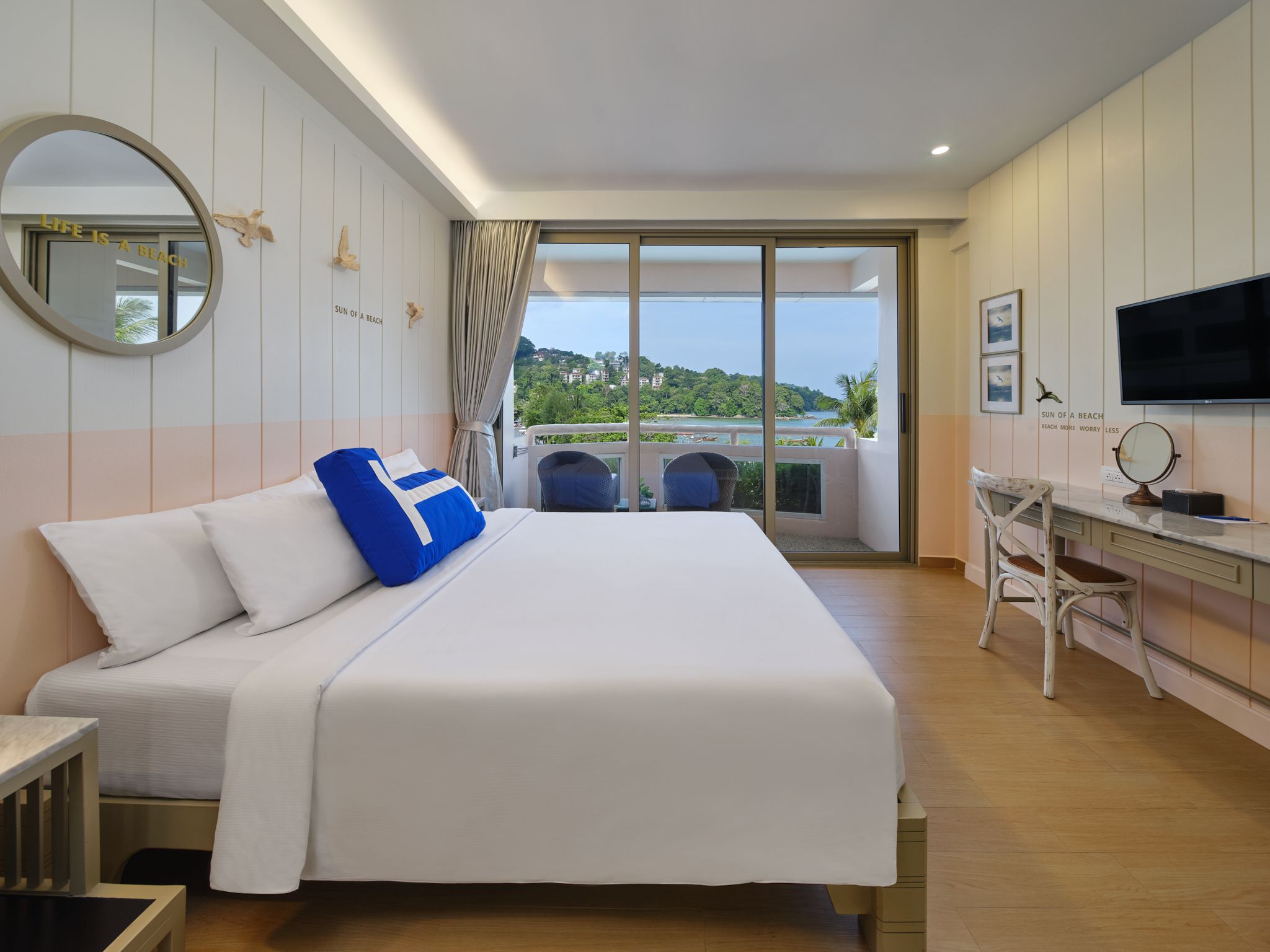 Deluxe Seaview
