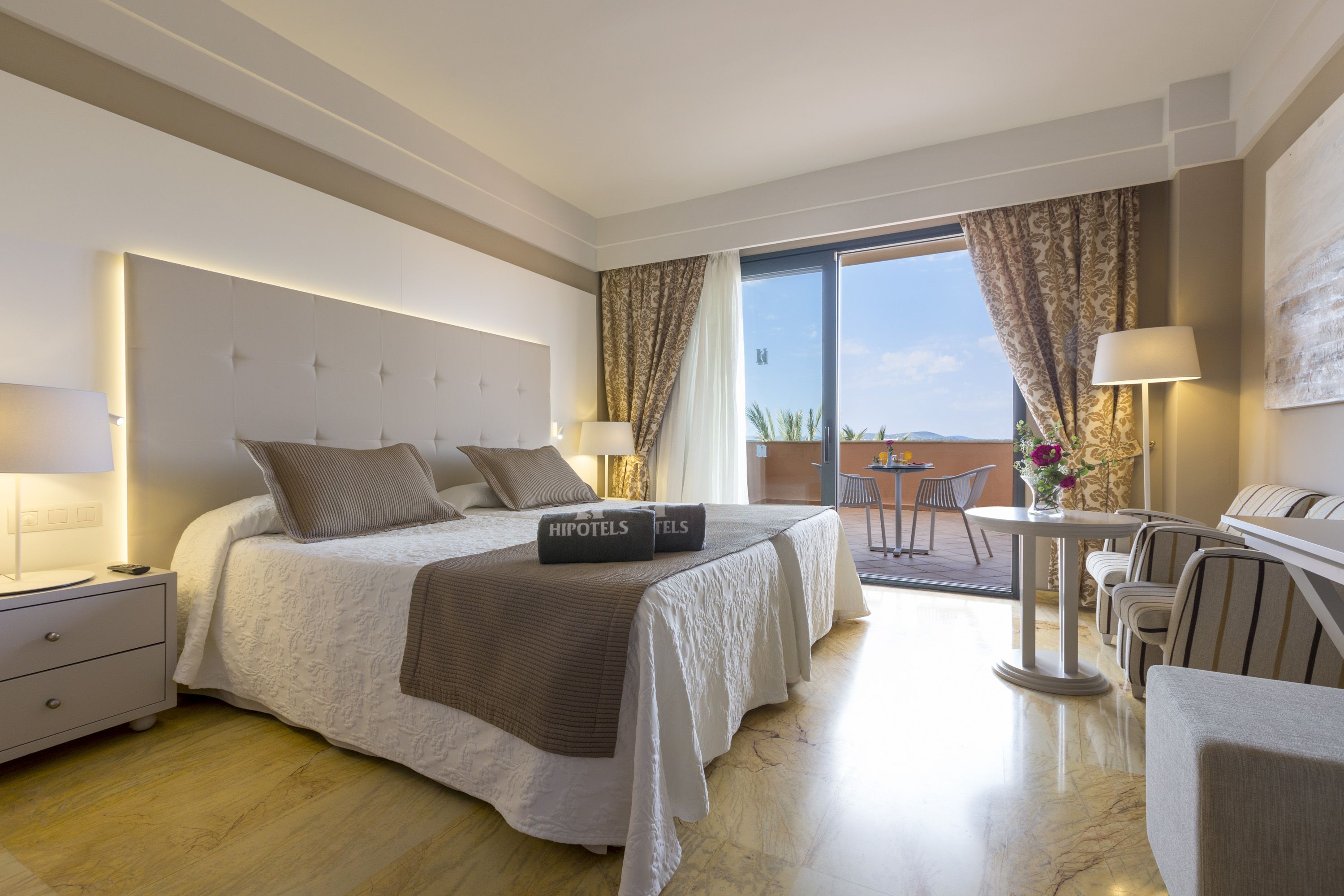 DOUBLE ROOM BALCONY