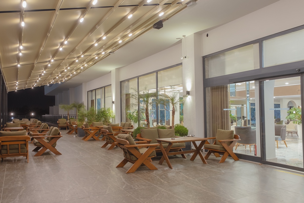 Lobby Bar