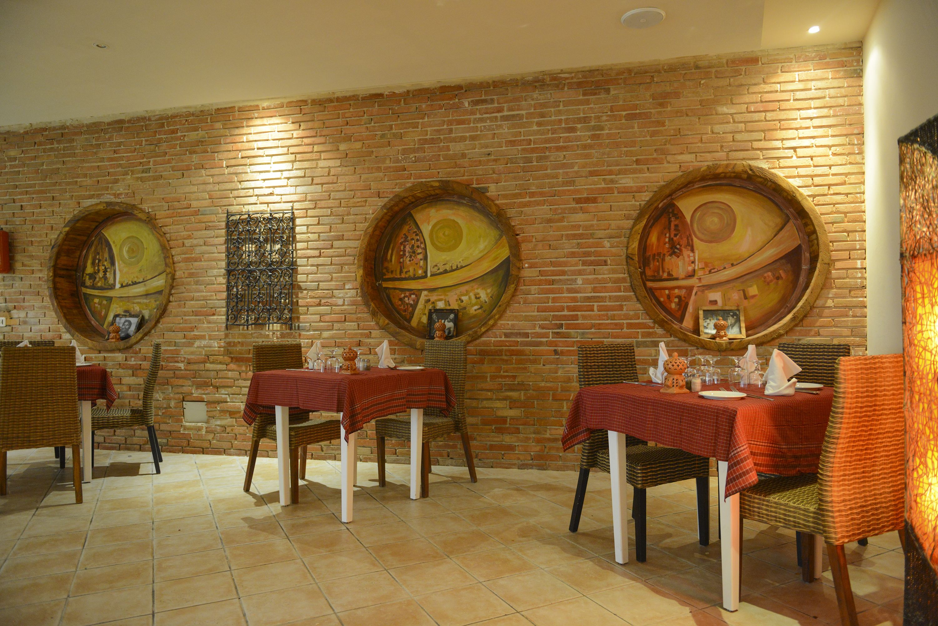 RESTAURANT PRINCIPAL