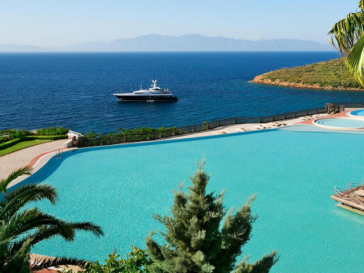 Piscina deschisă