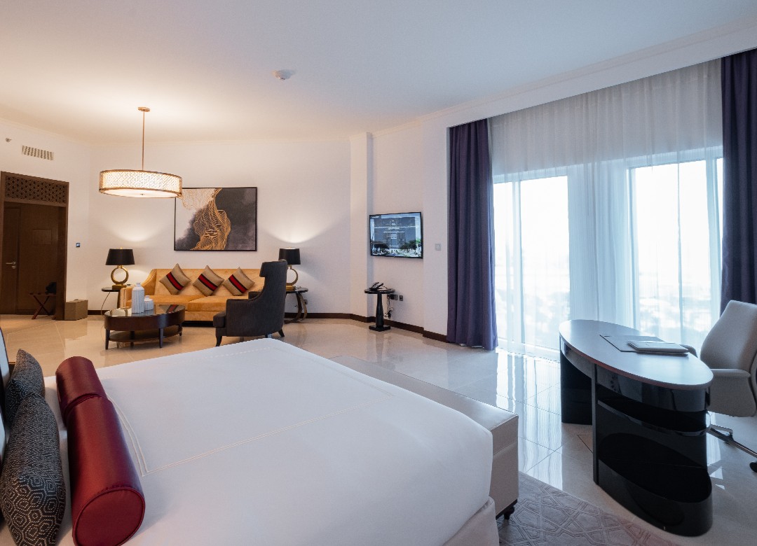 JUNIOR SUITE