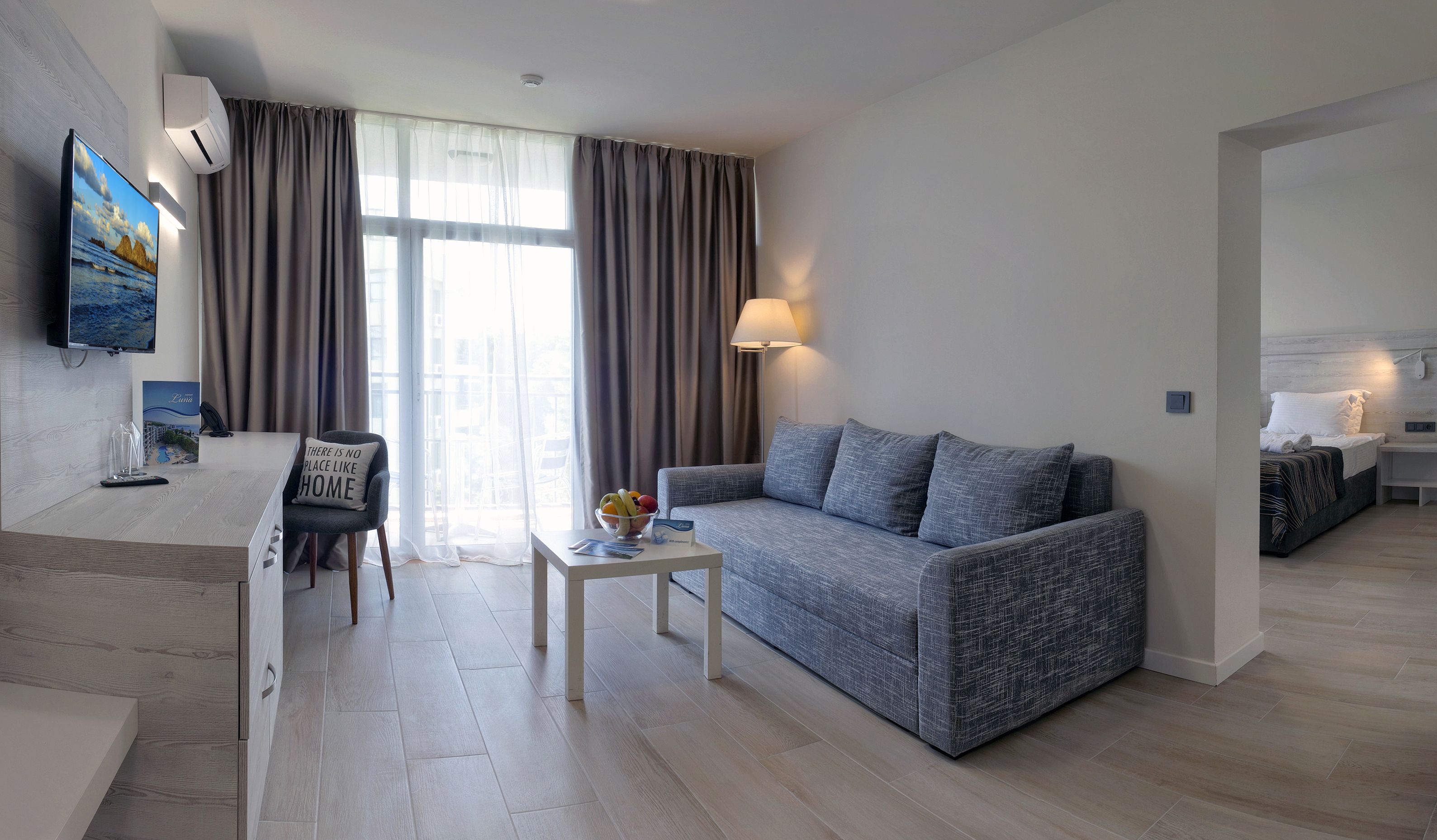 Standard Apartment (Balcony)