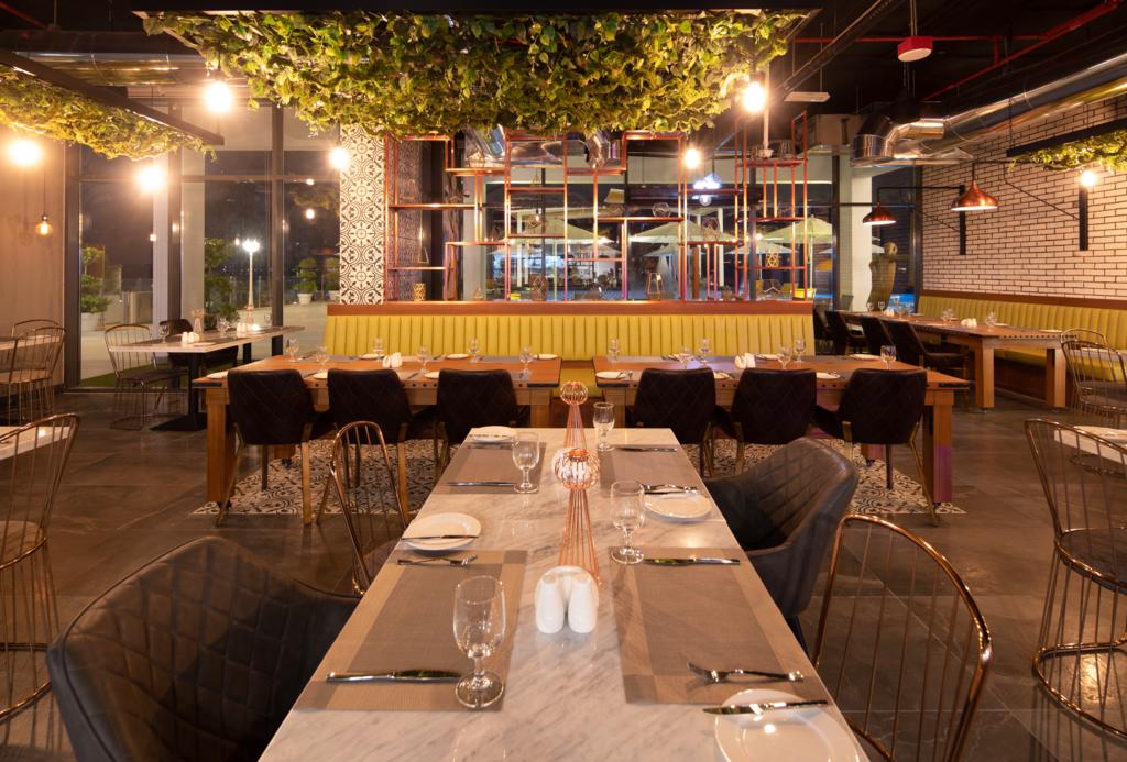 Waves Restaurant