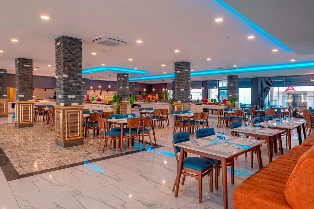 MAIN RESTAURANT