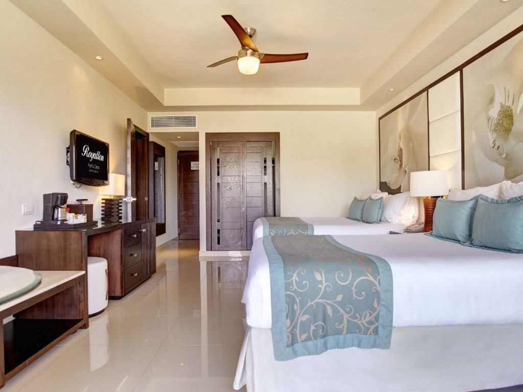 LUXURY ROOM