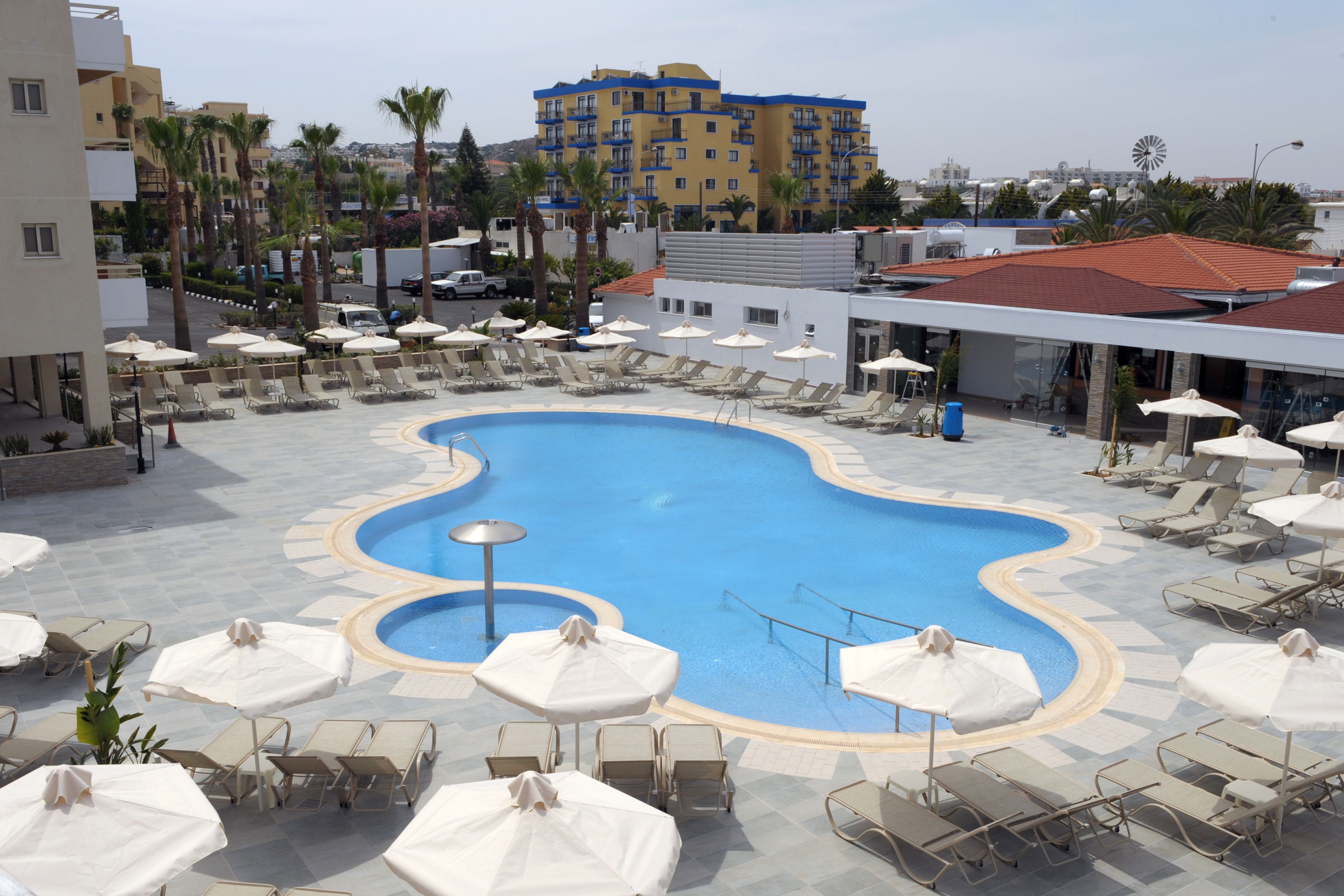 Piscina deschisă