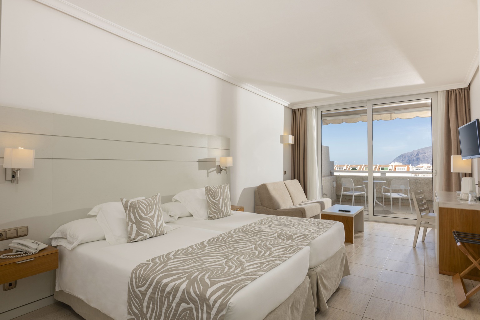 STANDARD ROOM BALCONY OR TERRACE