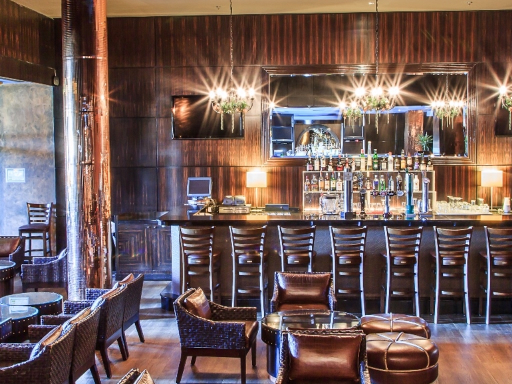Lattitude Bar and Restaurant