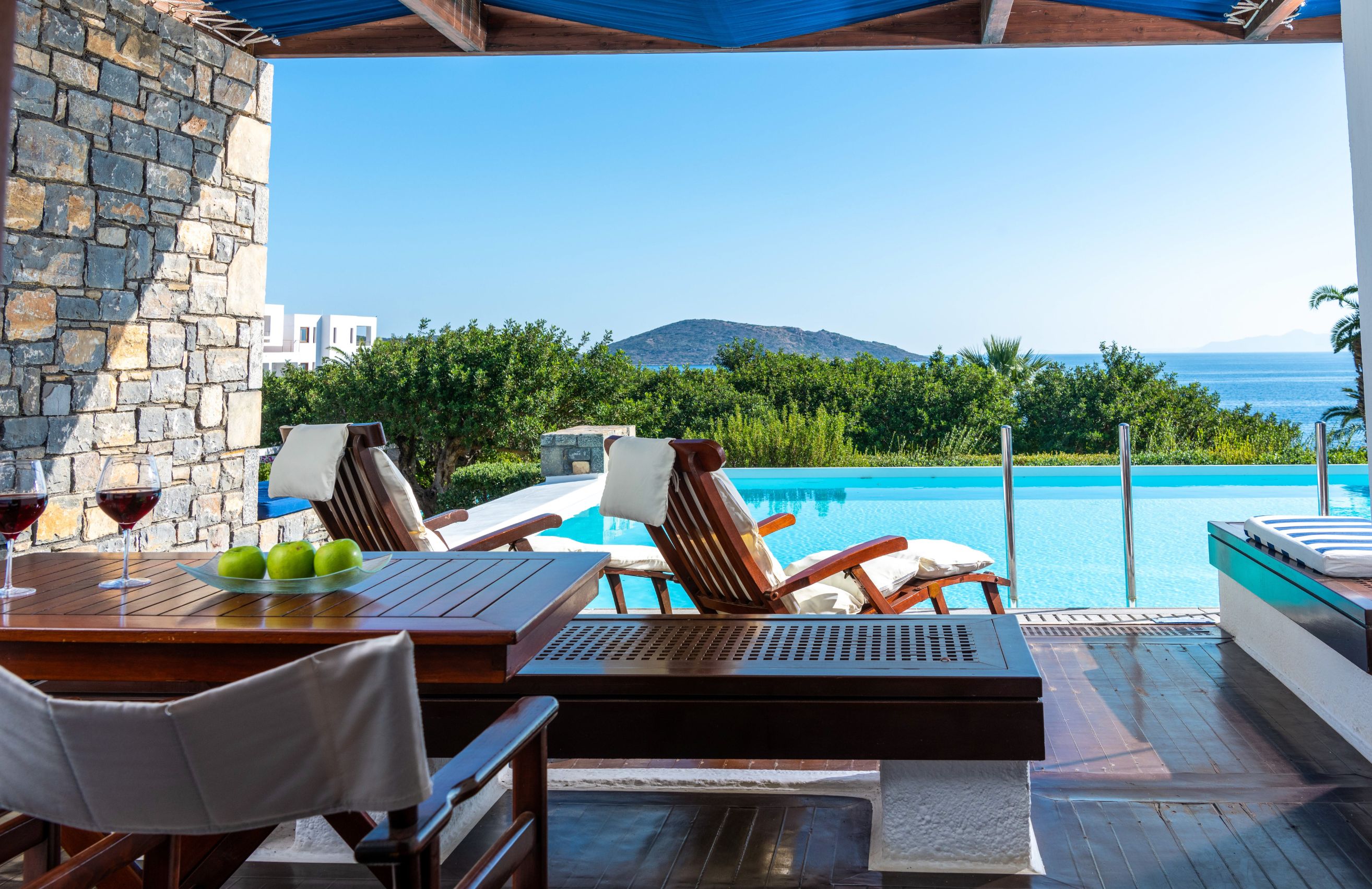 DELUXE ROOM SPA SEA VIEW SHARING POOL