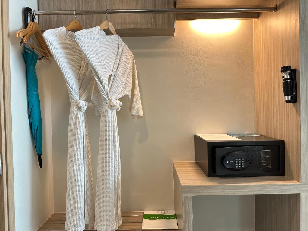 Premium Superior Twin Mountain View