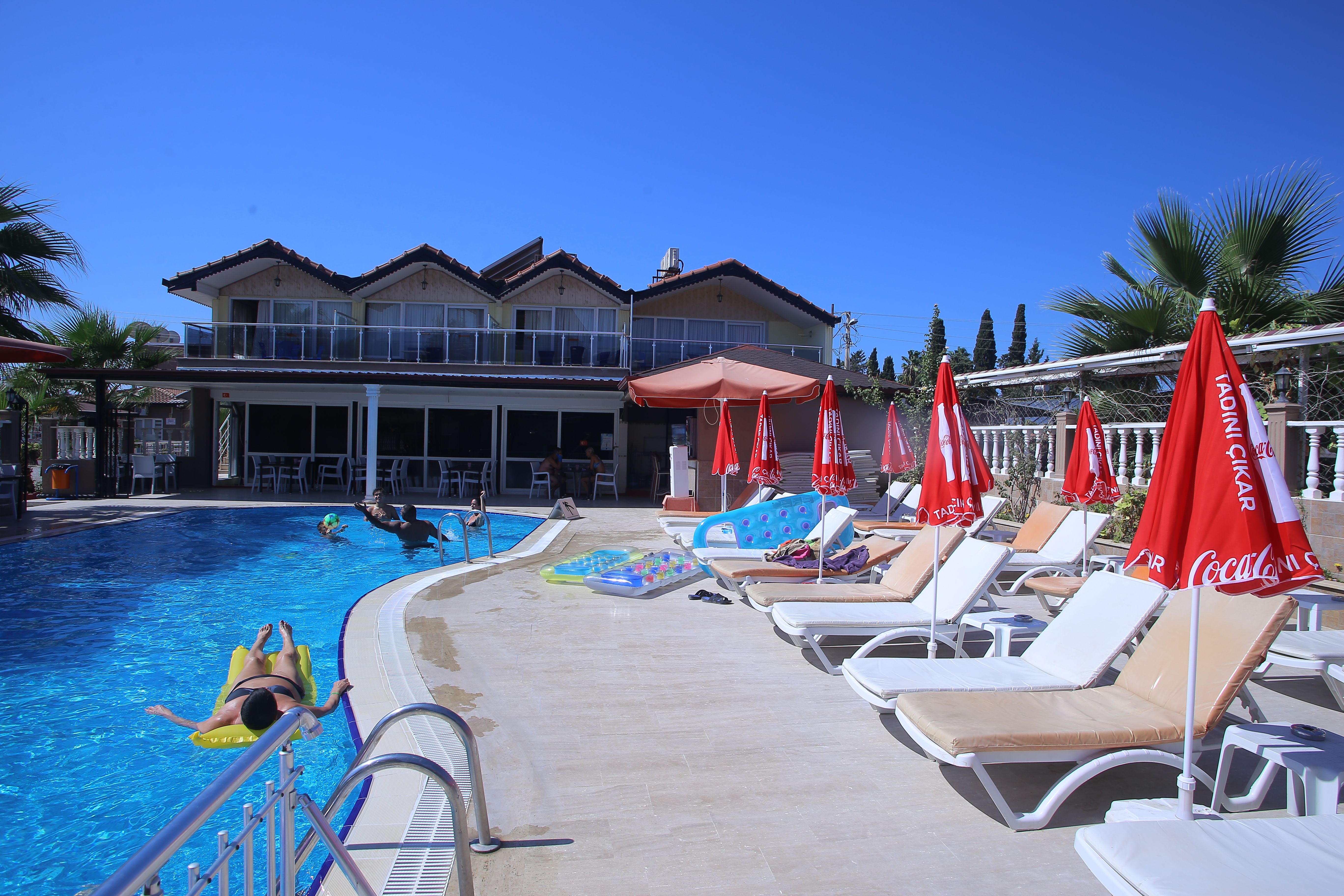 Piscina deschisă