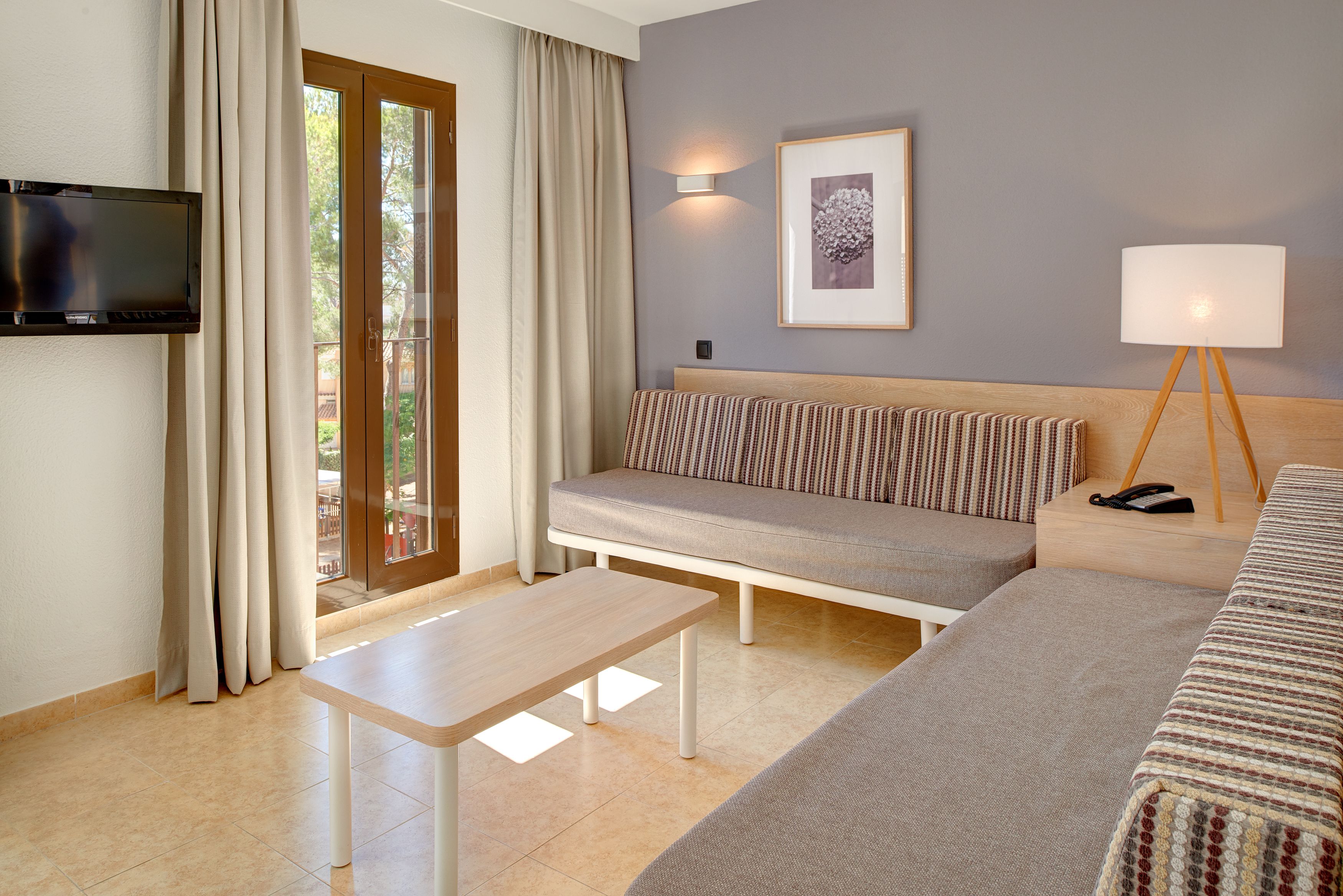 APARTMENT ONE BEDROOM WITH TERRACE