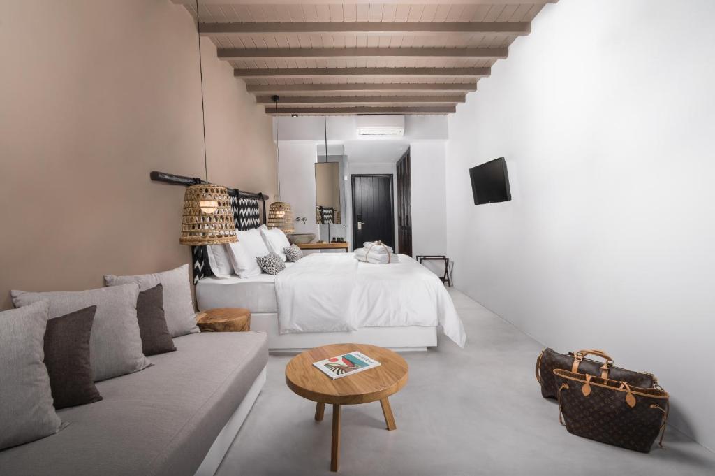 Deluxe Room with Private Pool