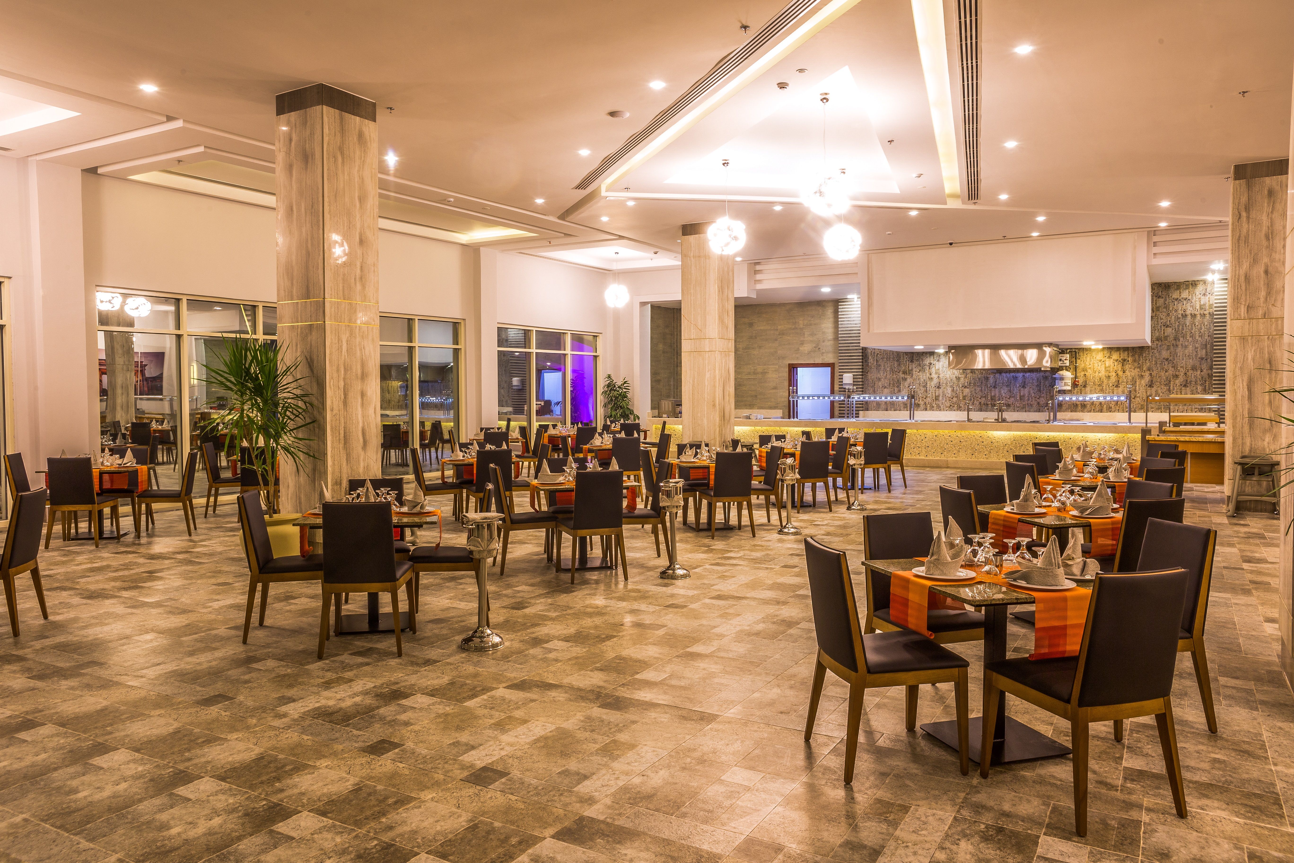 L'Asiatique Restaurant