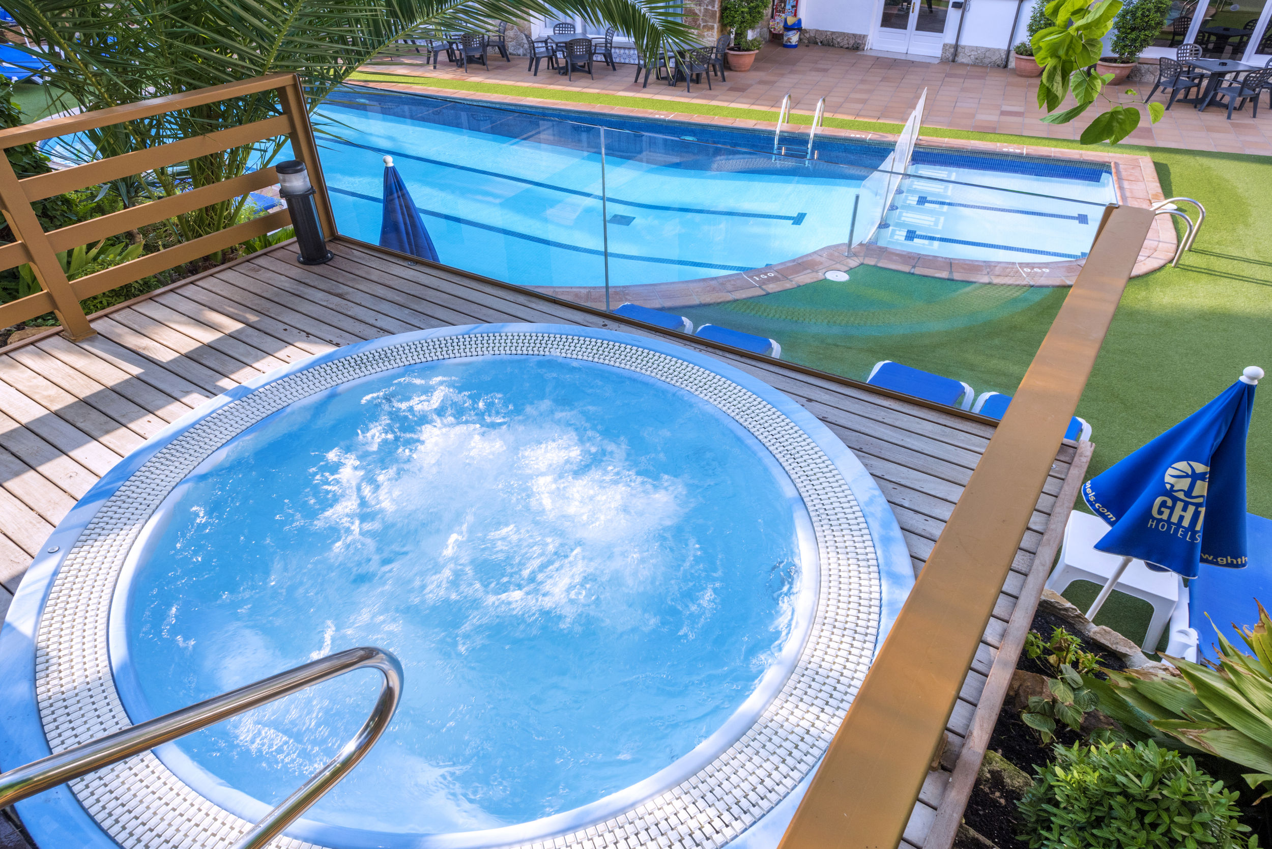 Piscina deschisă