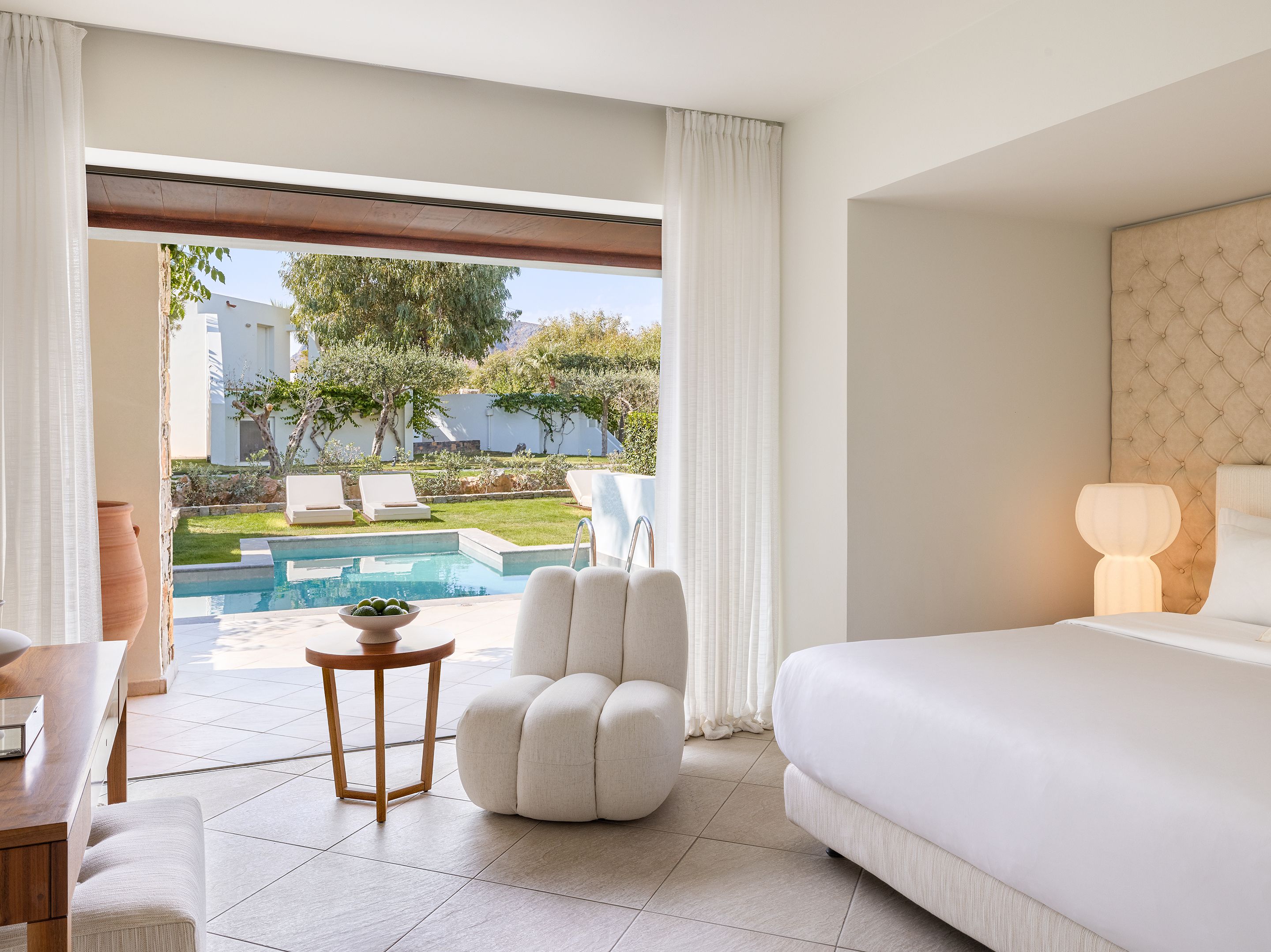 2-Bedroom Family Suite Garden View Private pool
