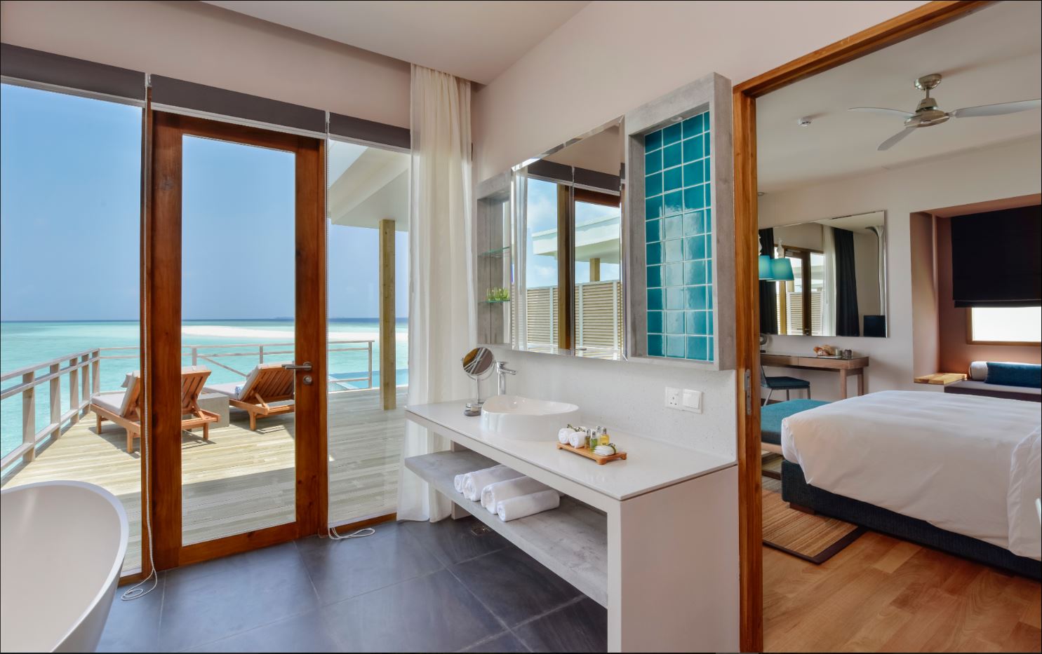 LAGOON VILLA WITH POOL