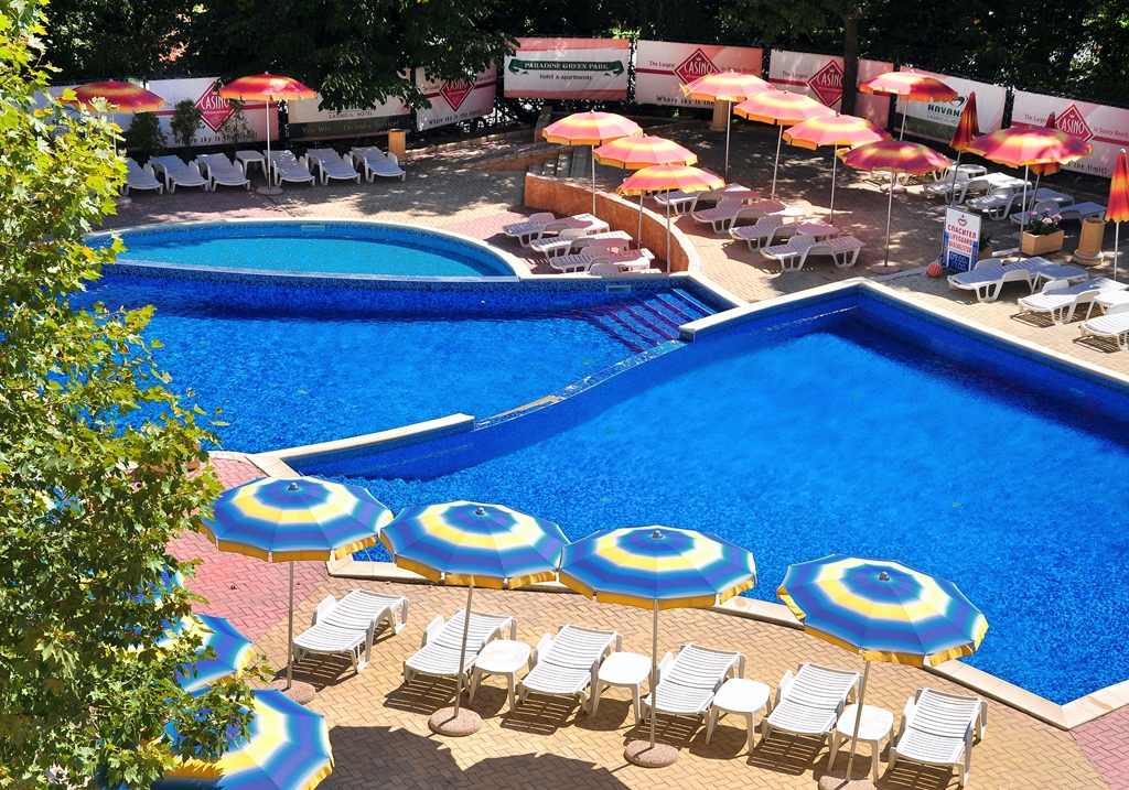 Piscina deschisă