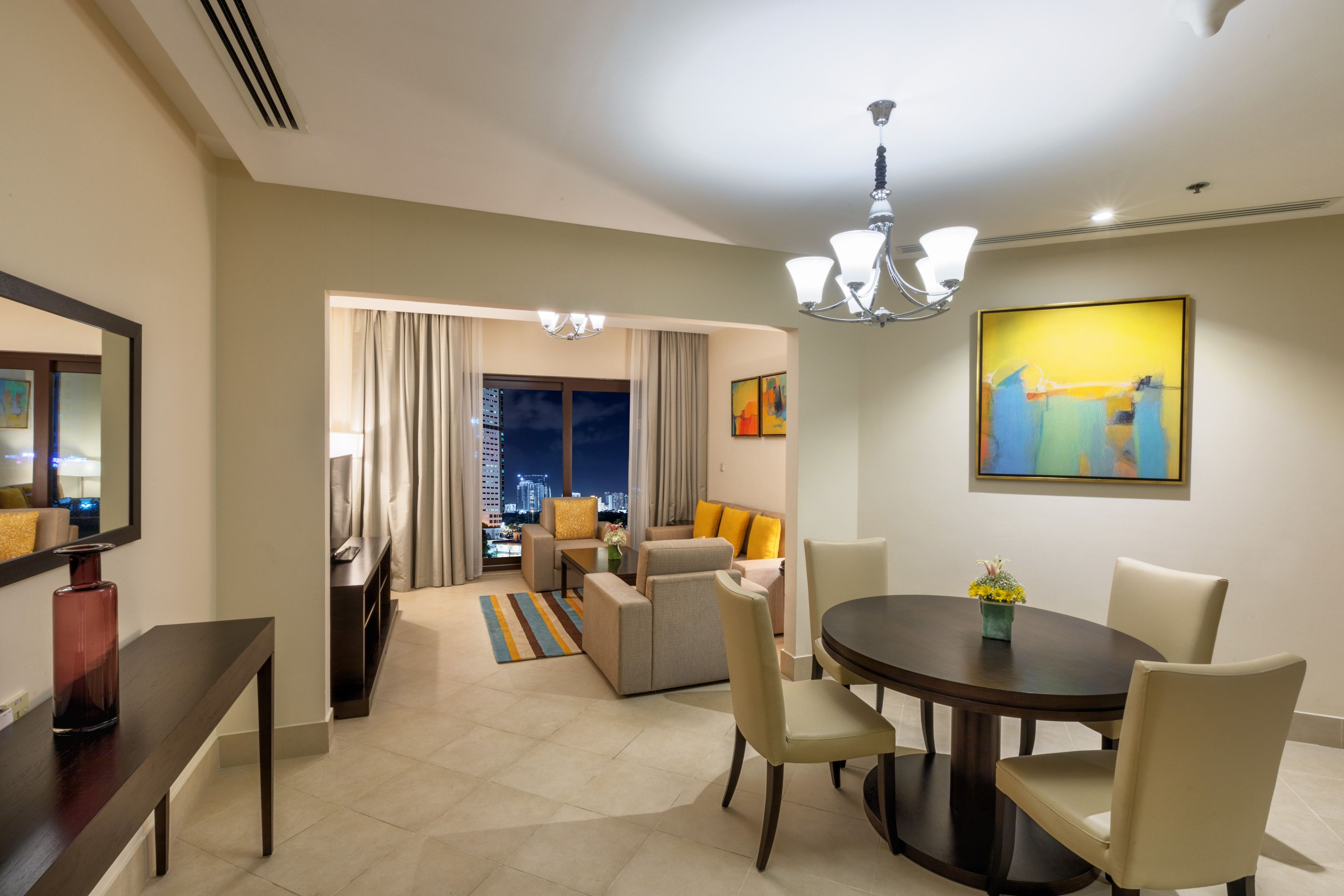 ONE BEDROOM MOUNTAIN/CITYVIEW 