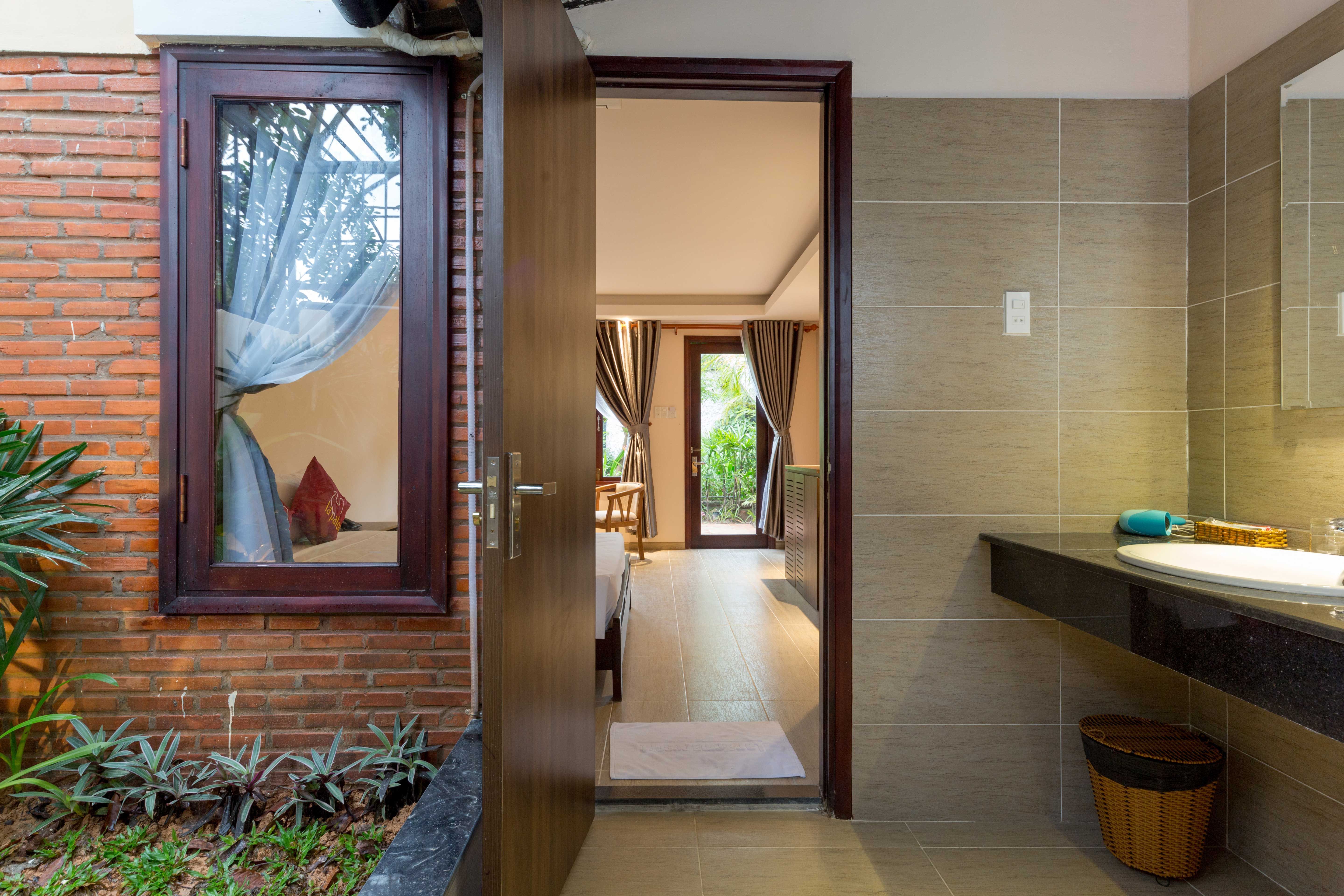 POOL VIEW BUNGALOW WITH TERRACE 
