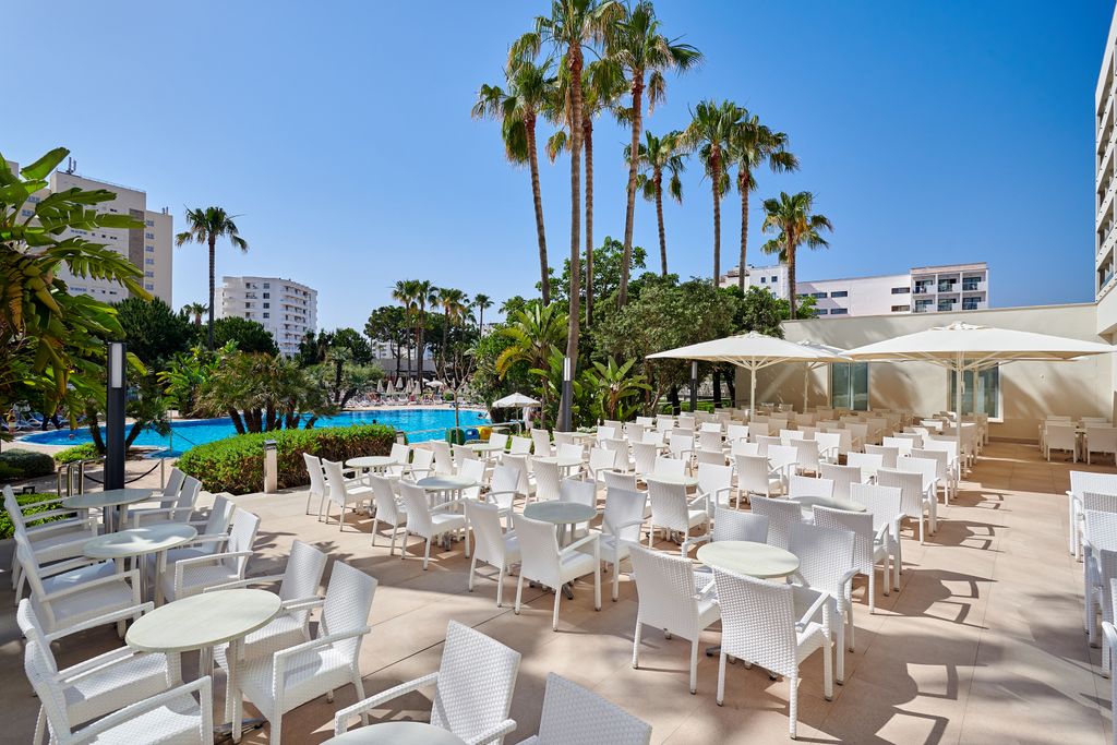 POOL BAR