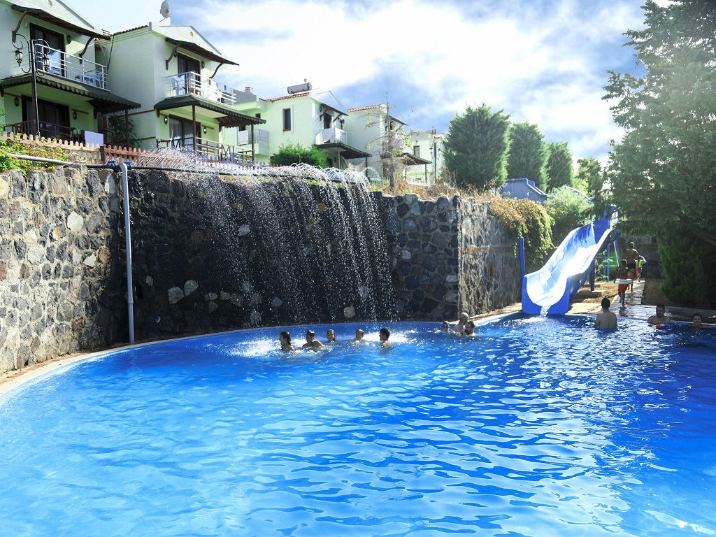 Piscina deschisă