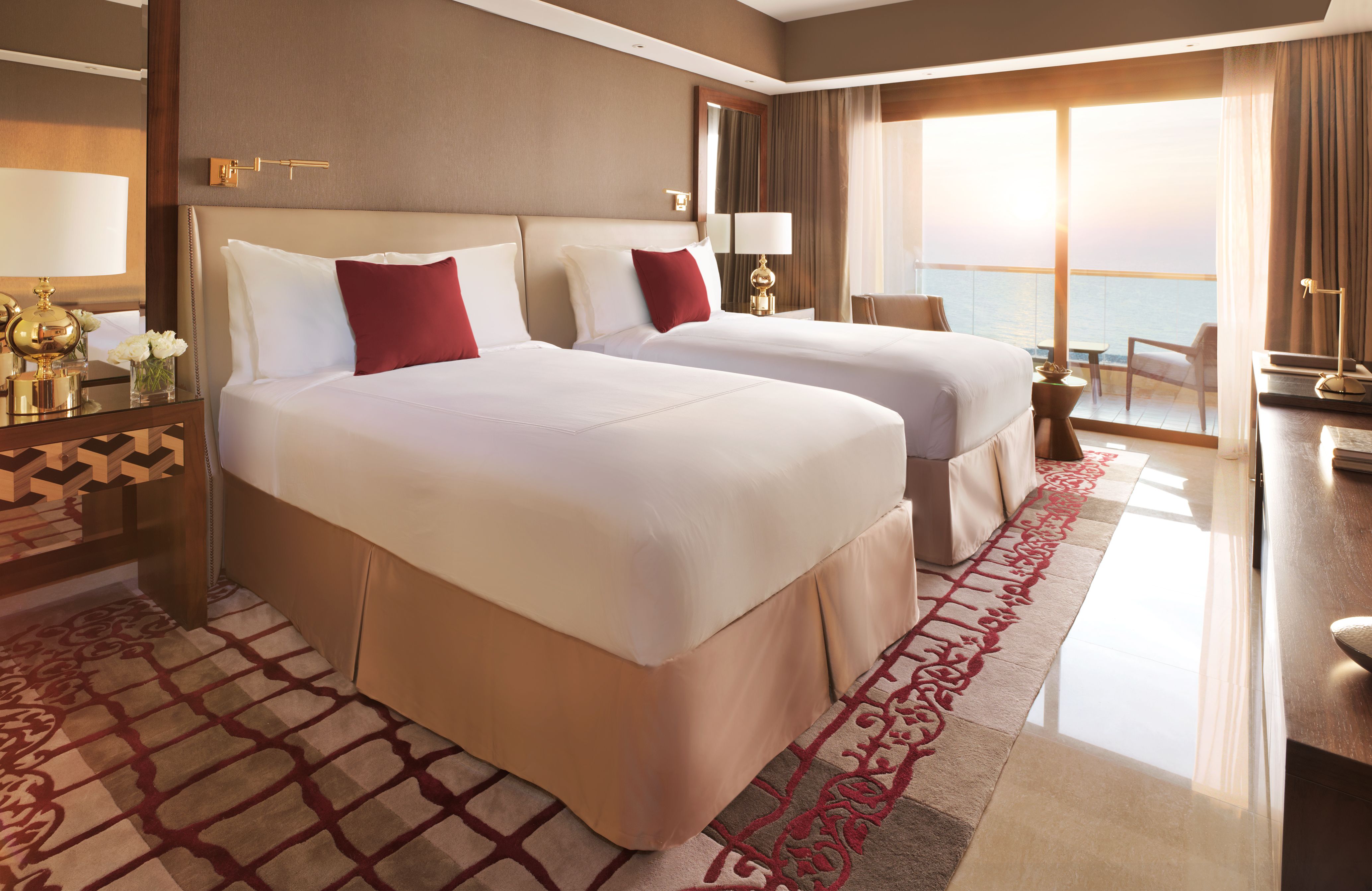 DELUXE ROOM DOUBLE