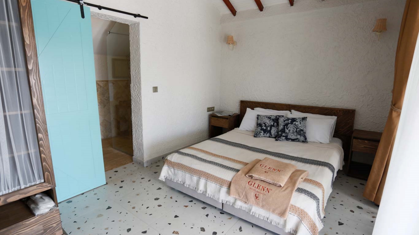 BUNGALOW  WİTH LAND VİEW