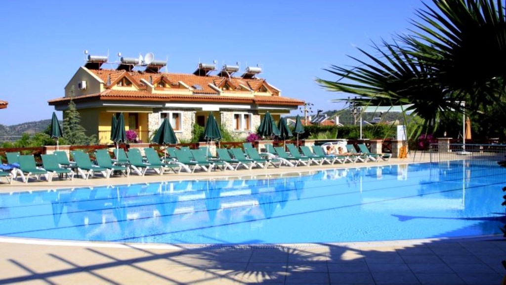 Piscina deschisă