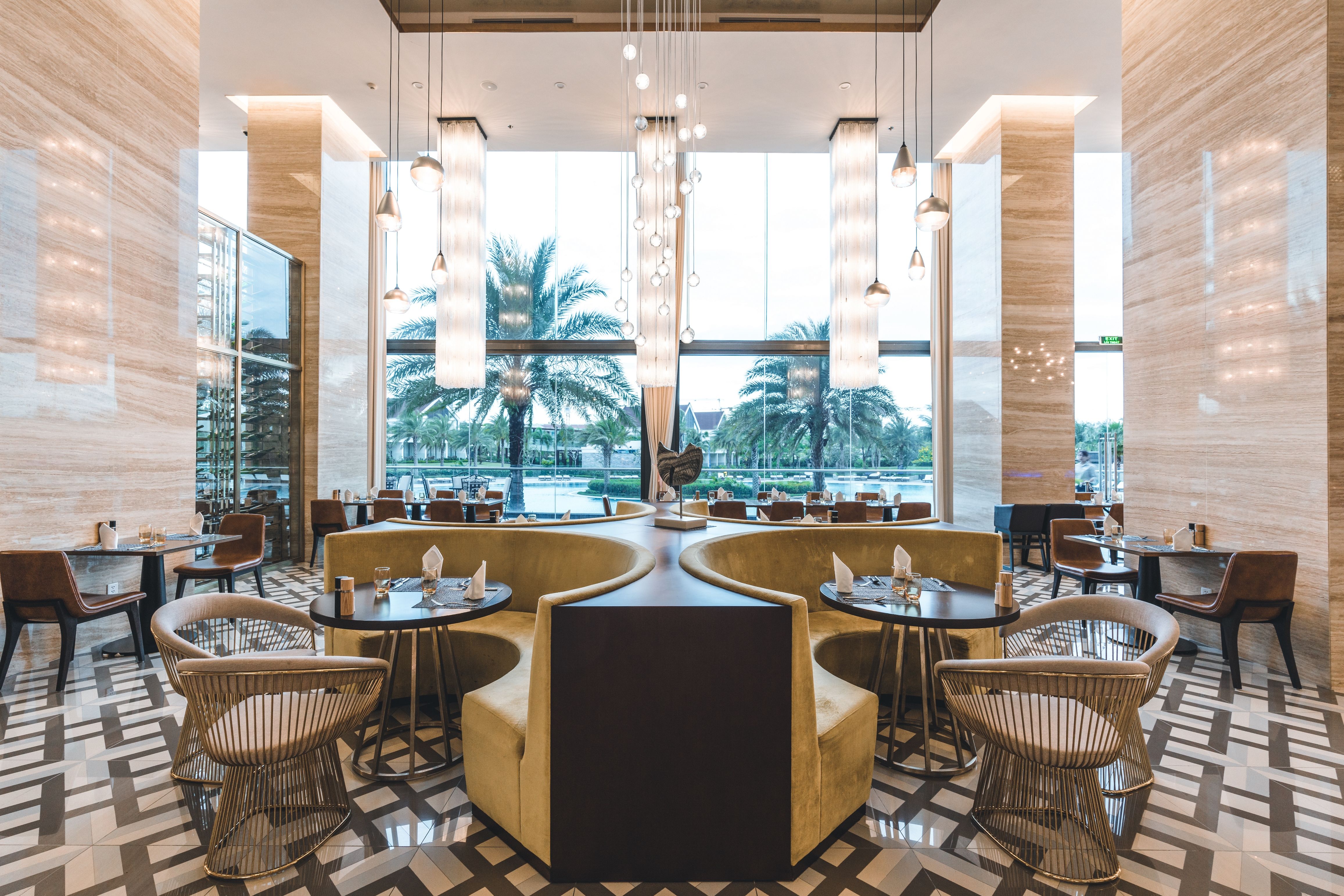 Avenue Restaurant