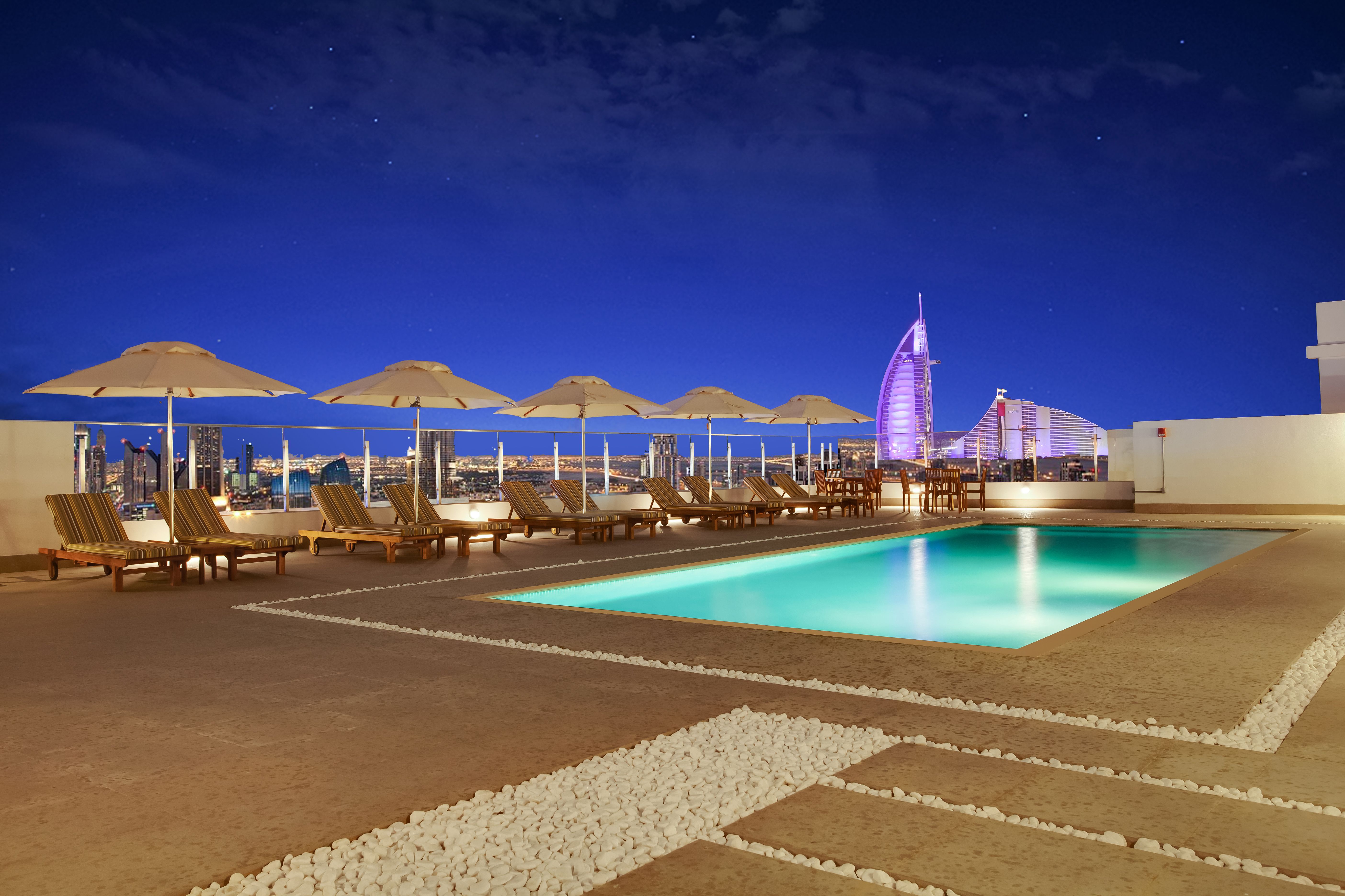 Piscina deschisă