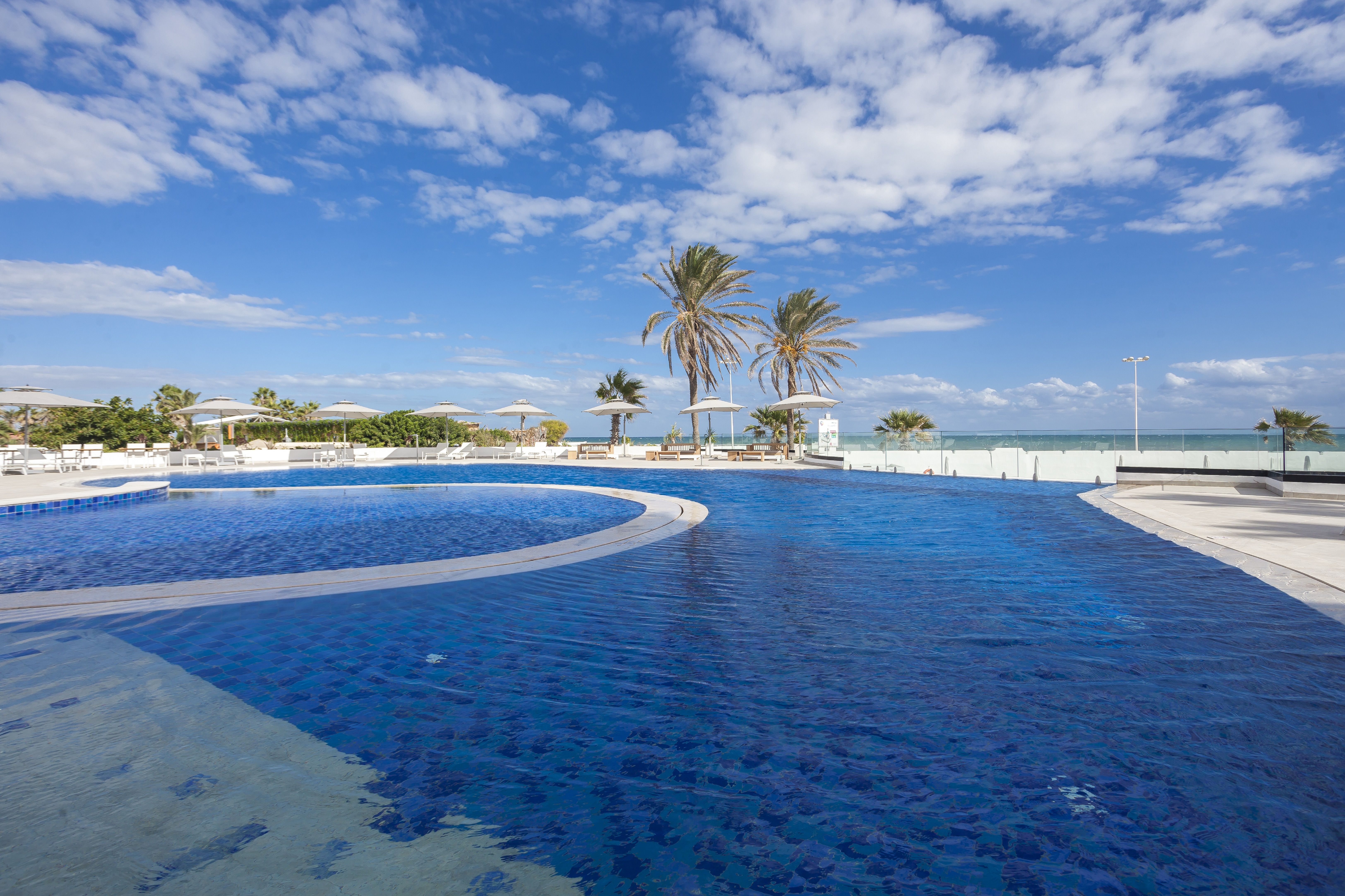 Piscina deschisă